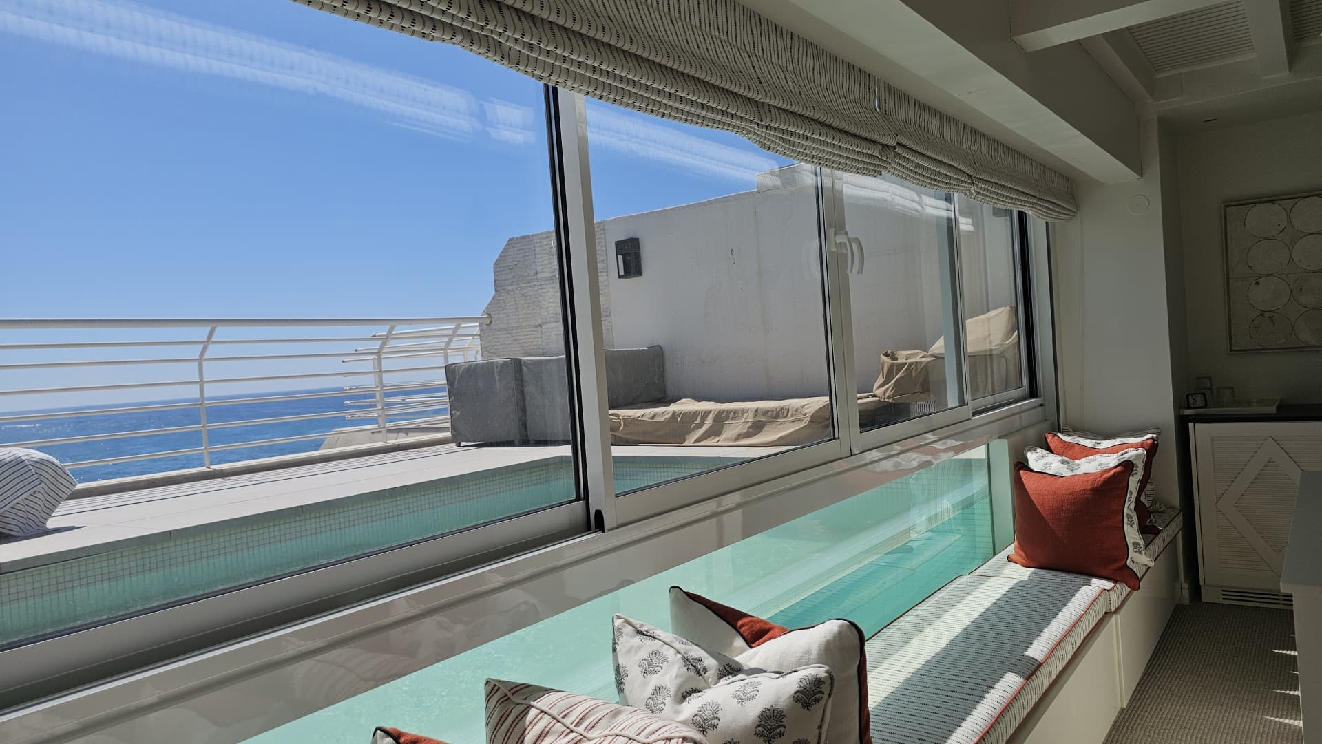 Stunning Duplex Penthouse with Private Pool – Marina Mariola, Marbella