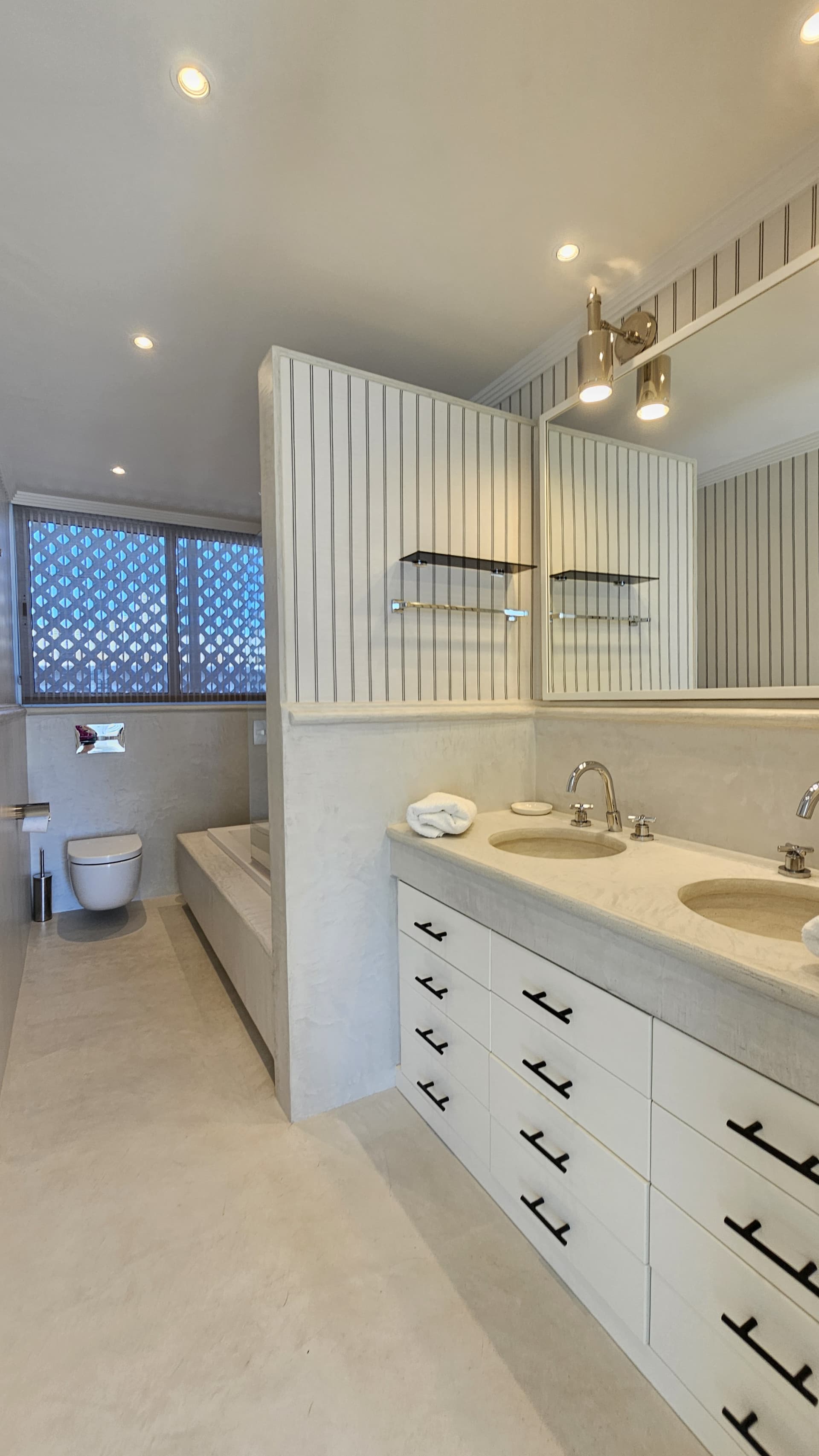 Stunning Duplex Penthouse with Private Pool – Marina Mariola, Marbella