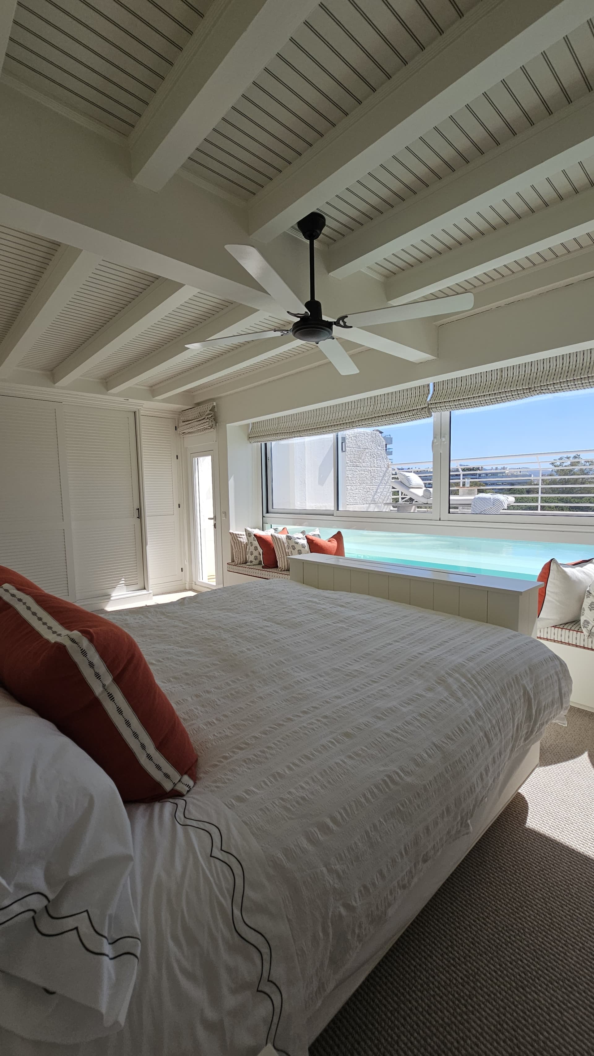Stunning Duplex Penthouse with Private Pool – Marina Mariola, Marbella