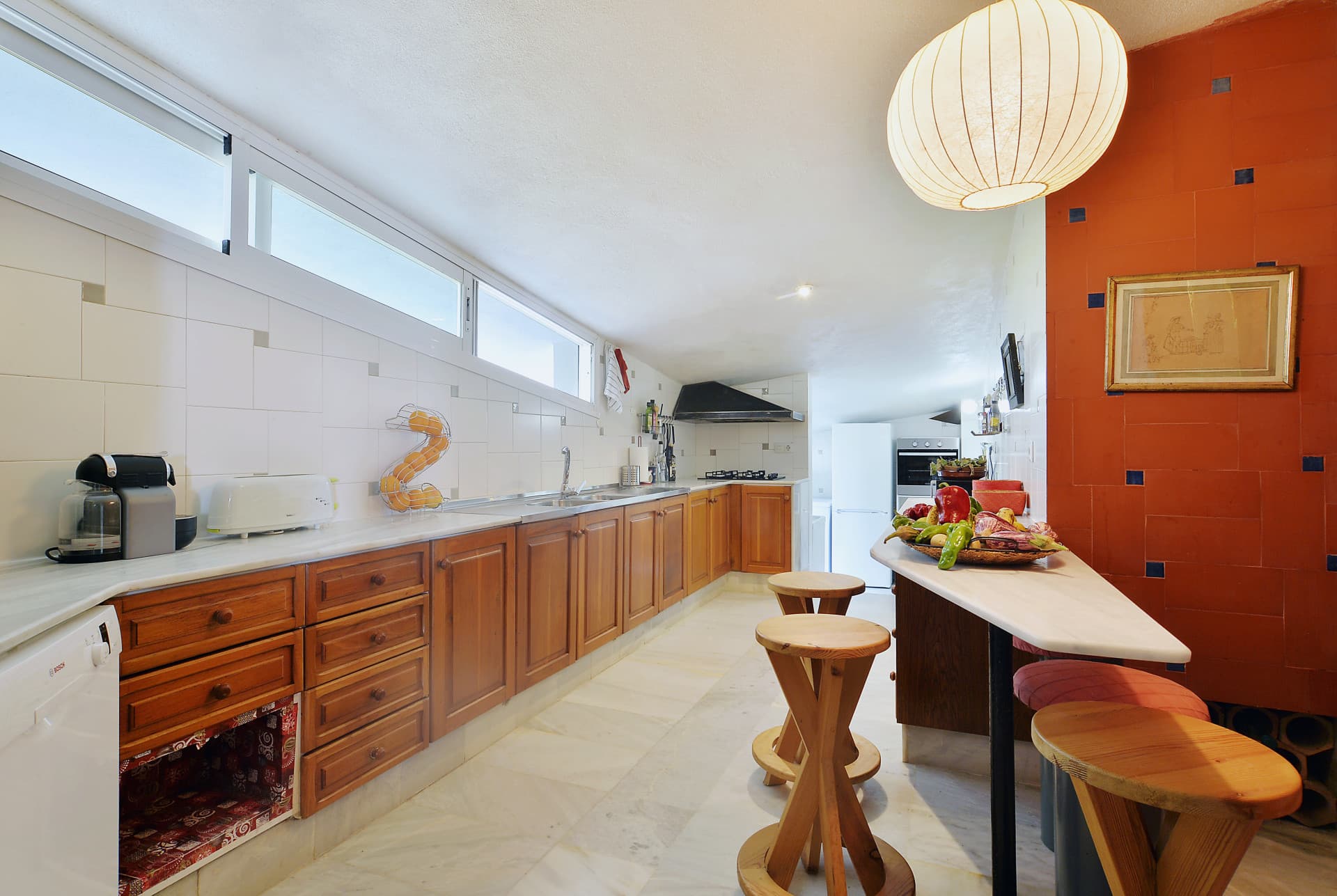 INVESTMENT OPORTUNITY-Villa designed by well-known architects with panoramic sea- and mountain view in Marbella
