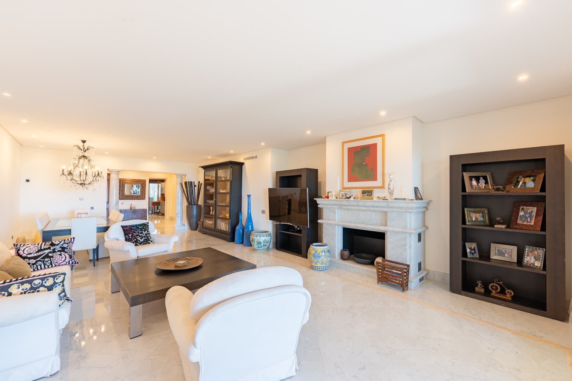 Monteros Playa - frontline beach luxury apartment