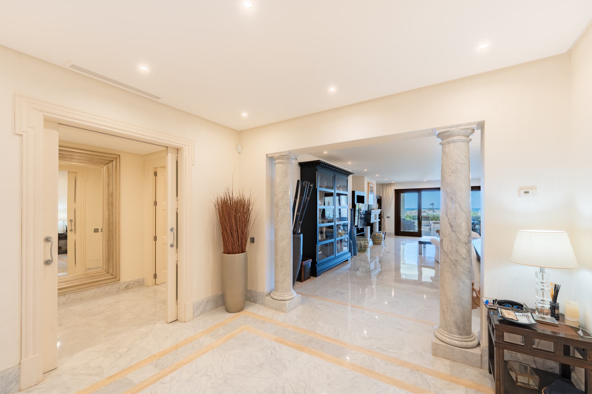 Monteros Playa - frontline beach luxury apartment