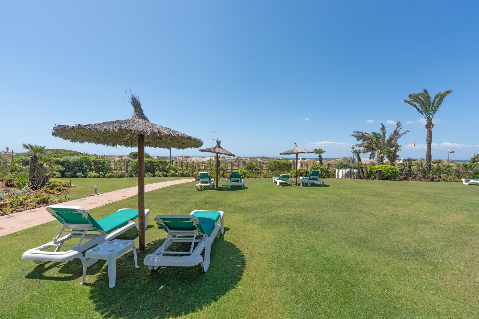 Monteros Playa - frontline beach luxury apartment