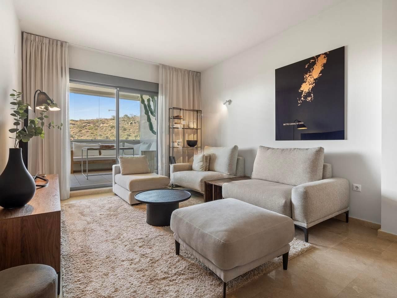 APARTAMENTO ELEVADO CON VISTAS AL MAR Y LICENCIA TURÍSTICA