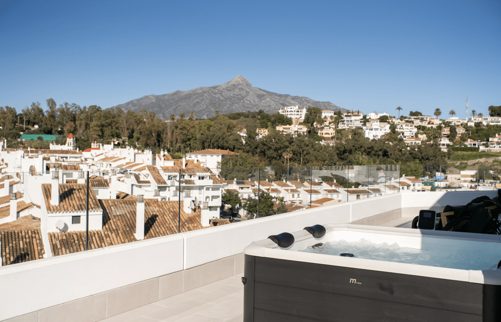 Exclusive True Penthouse in La Campana with 4 Bedrooms.