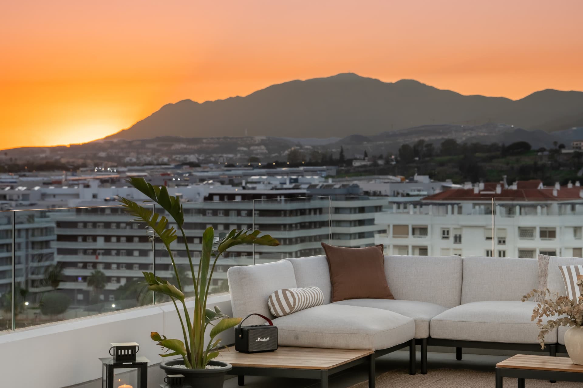 Exclusive True Penthouse in La Campana with 4 Bedrooms.