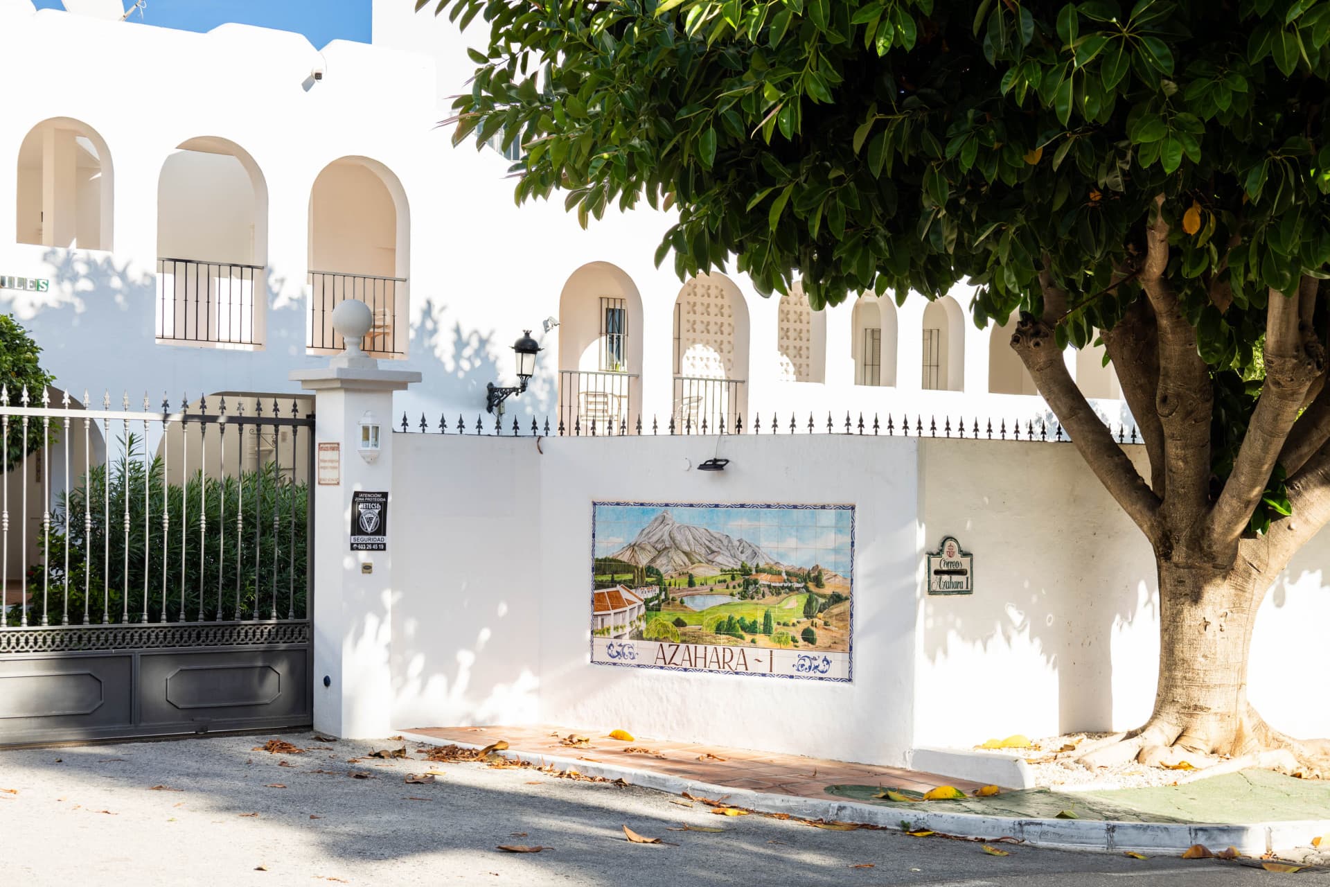 Beautifully Renovated Apartment with Stunning Views in Nueva Andalucía