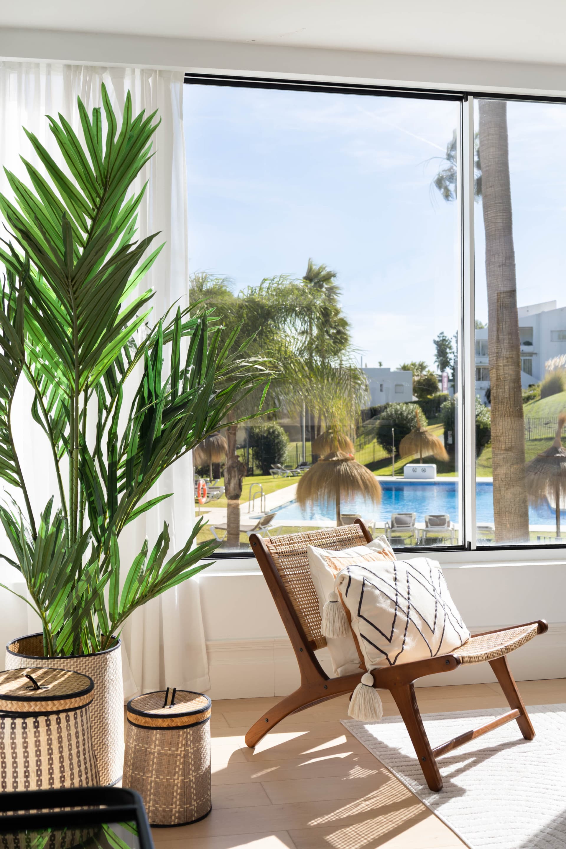 Beautifully Renovated Apartment with Stunning Views in Nueva Andalucía