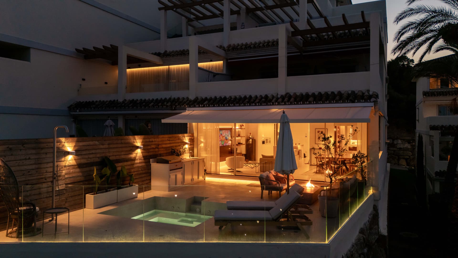 Panoramic sea, lake and La Concha views meet modern design, a private plunge pool and stylish outdoor living in Les Belvederes, Nueva Andalucia.