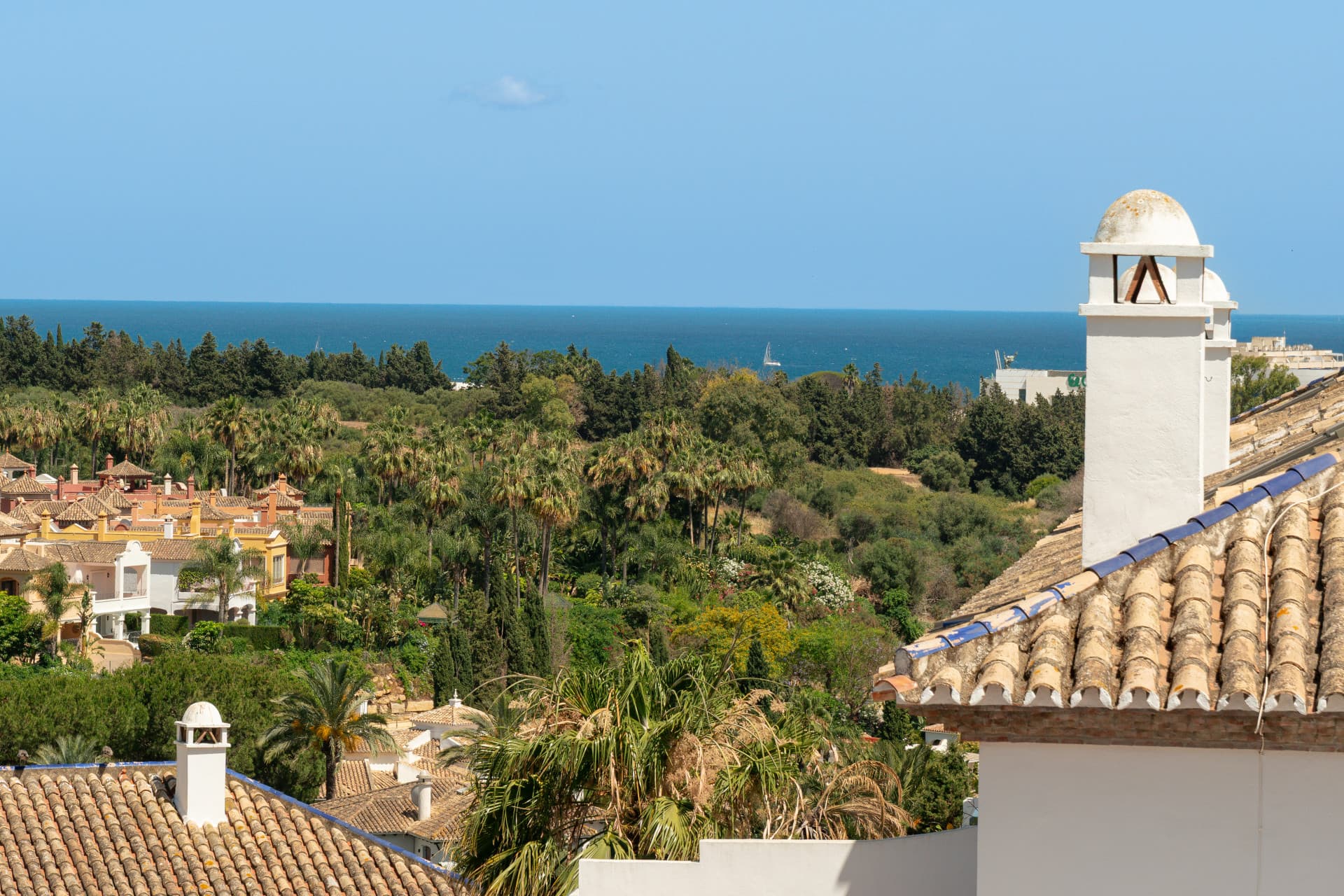 Boutique Penthouse in Las Lolas, Nueva Andalucía