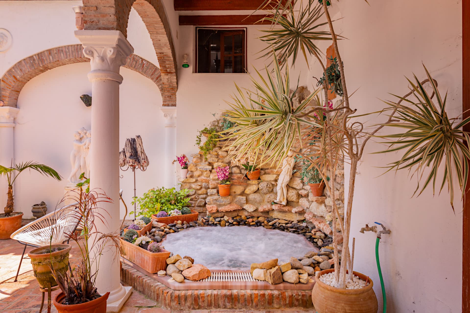 The Iconic Roman Oasis — Casares Costa