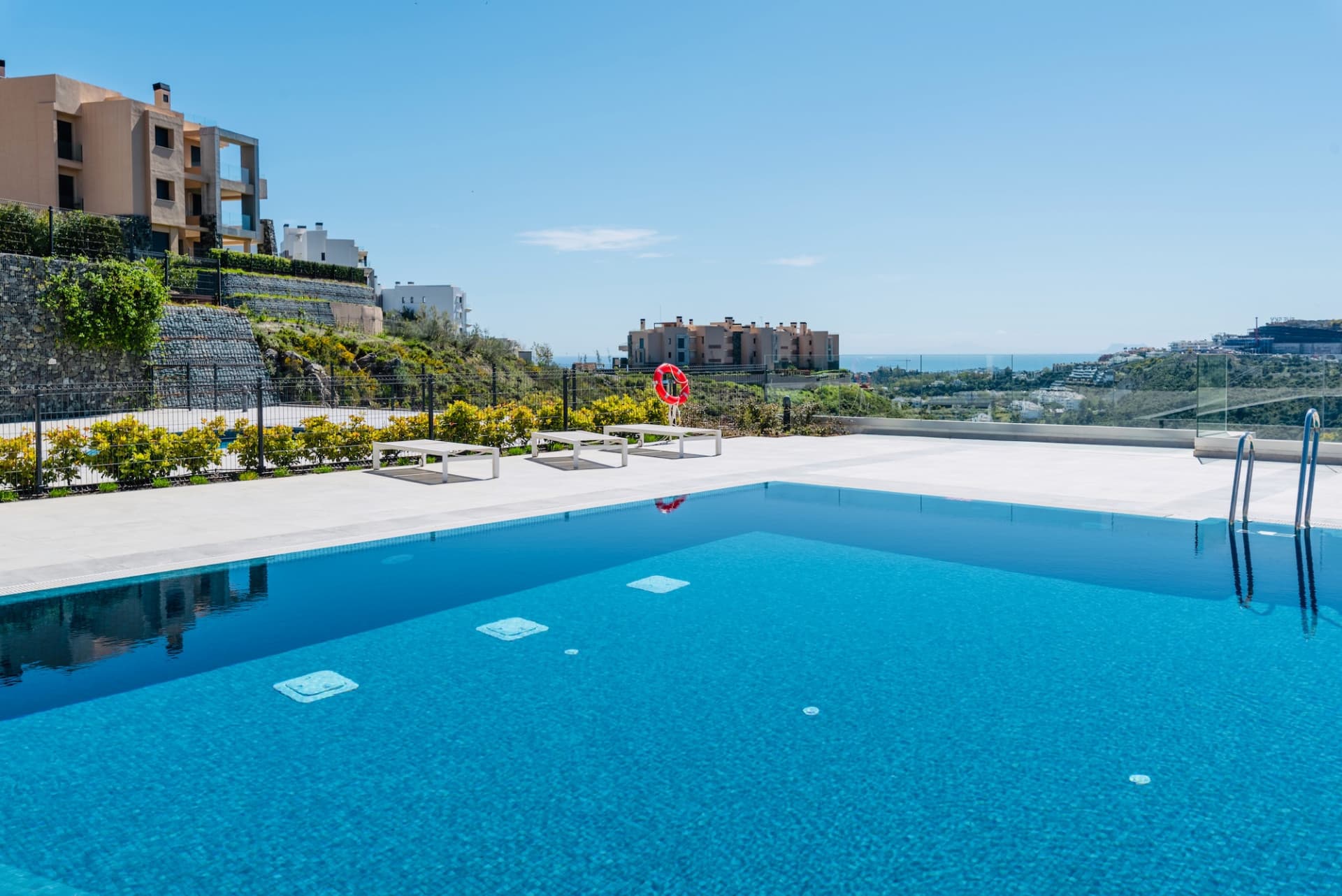 Key features at a glance: - Exceptional Spaces: 135m² + 66m² terraces - Unique Private Garden: almost 400m² for private