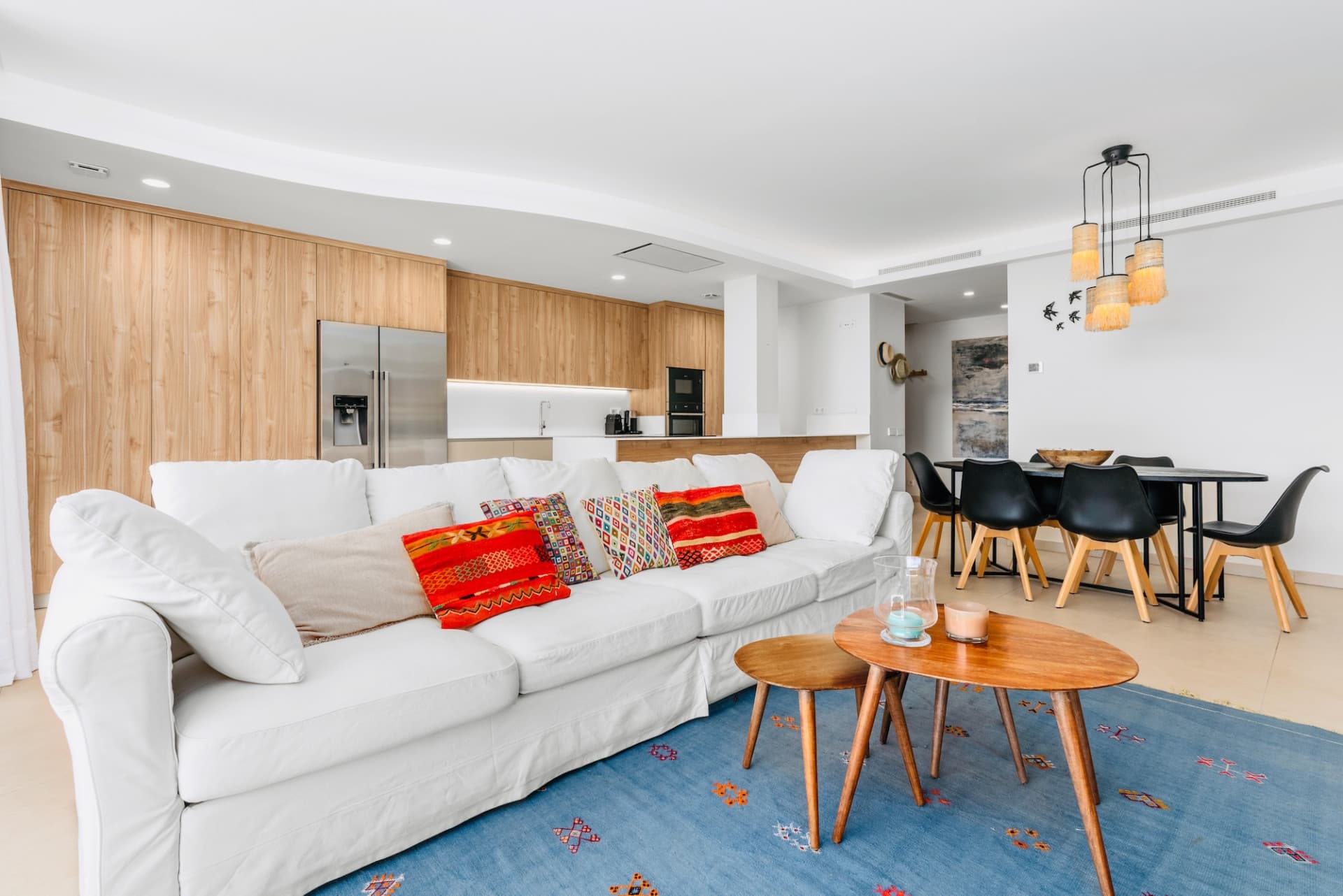 Key features at a glance: - Exceptional Spaces: 135m² + 66m² terraces - Unique Private Garden: almost 400m² for private