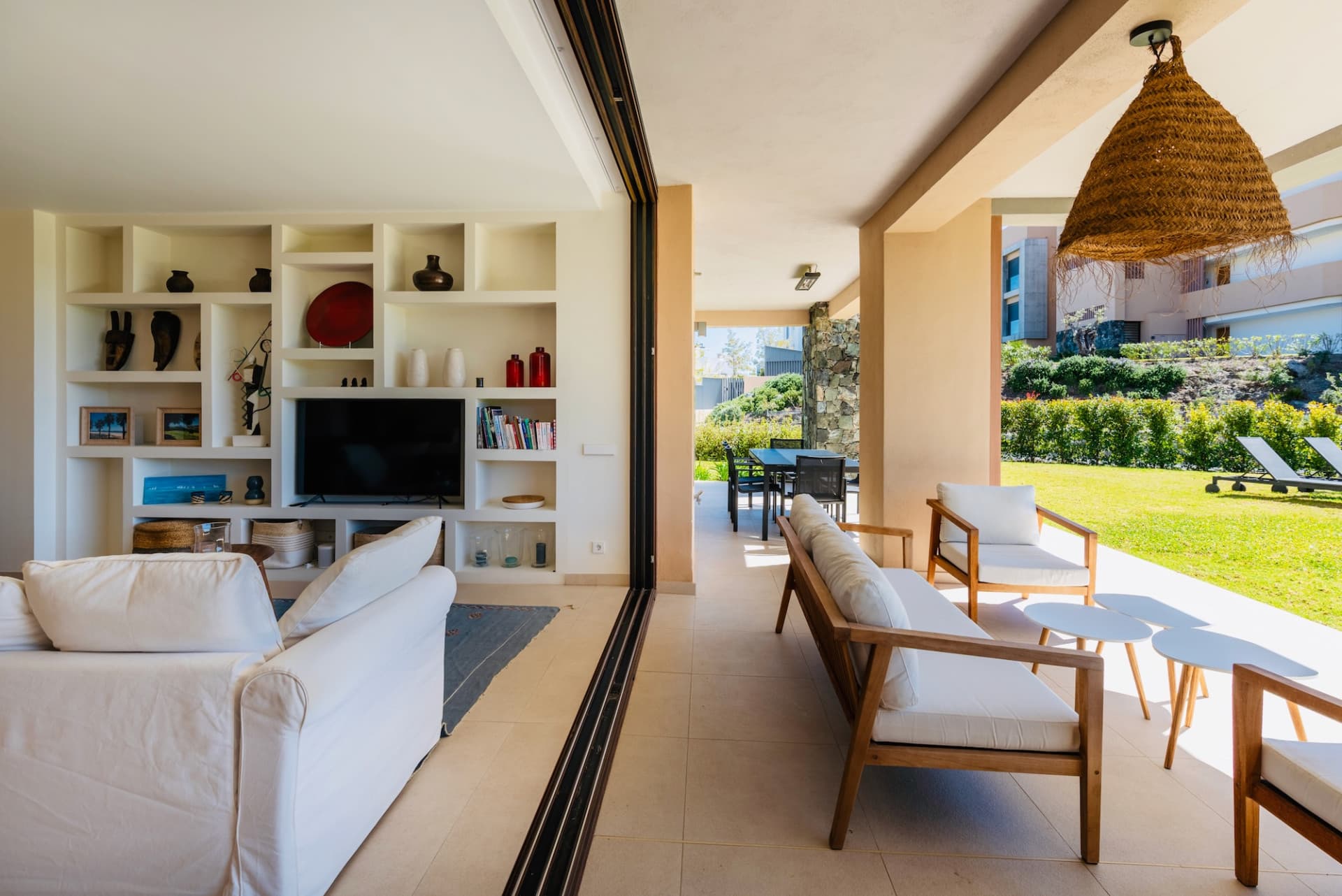 Key features at a glance: - Exceptional Spaces: 135m² + 66m² terraces - Unique Private Garden: almost 400m² for private