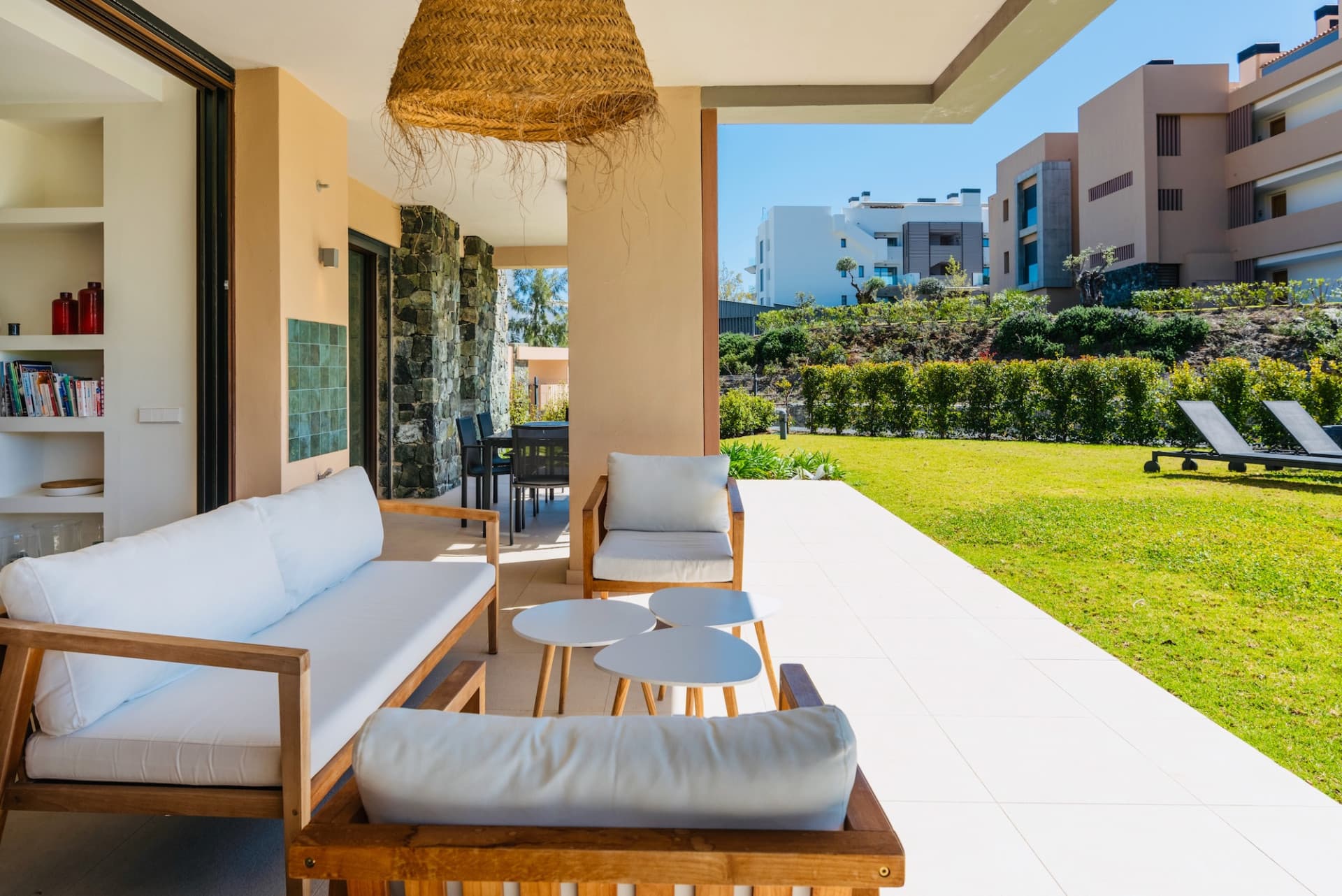 Key features at a glance: - Exceptional Spaces: 135m² + 66m² terraces - Unique Private Garden: almost 400m² for private