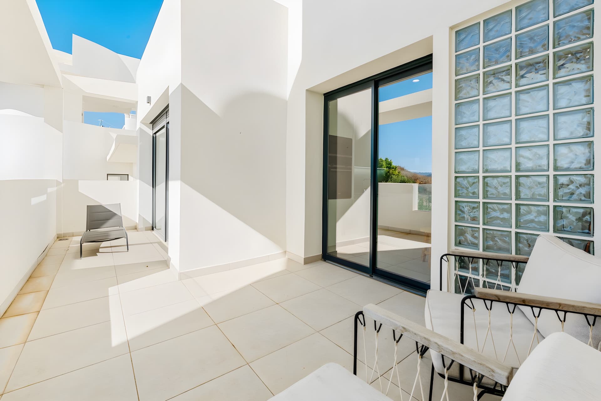 2-Bed Apartment with breathtaking views – Finca Cortesin, Costa del Sol