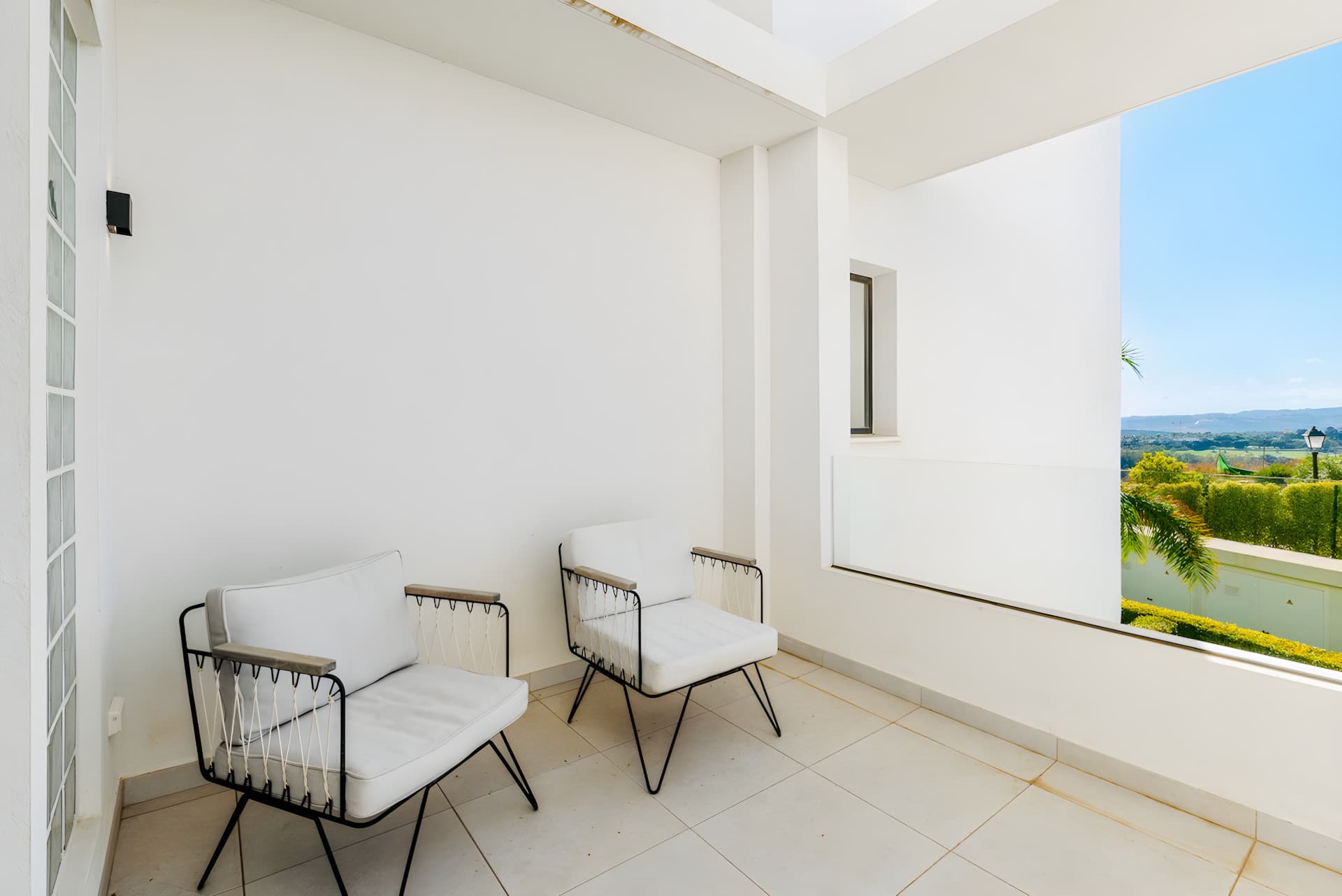 2-Bed Apartment with breathtaking views – Finca Cortesin, Costa del Sol