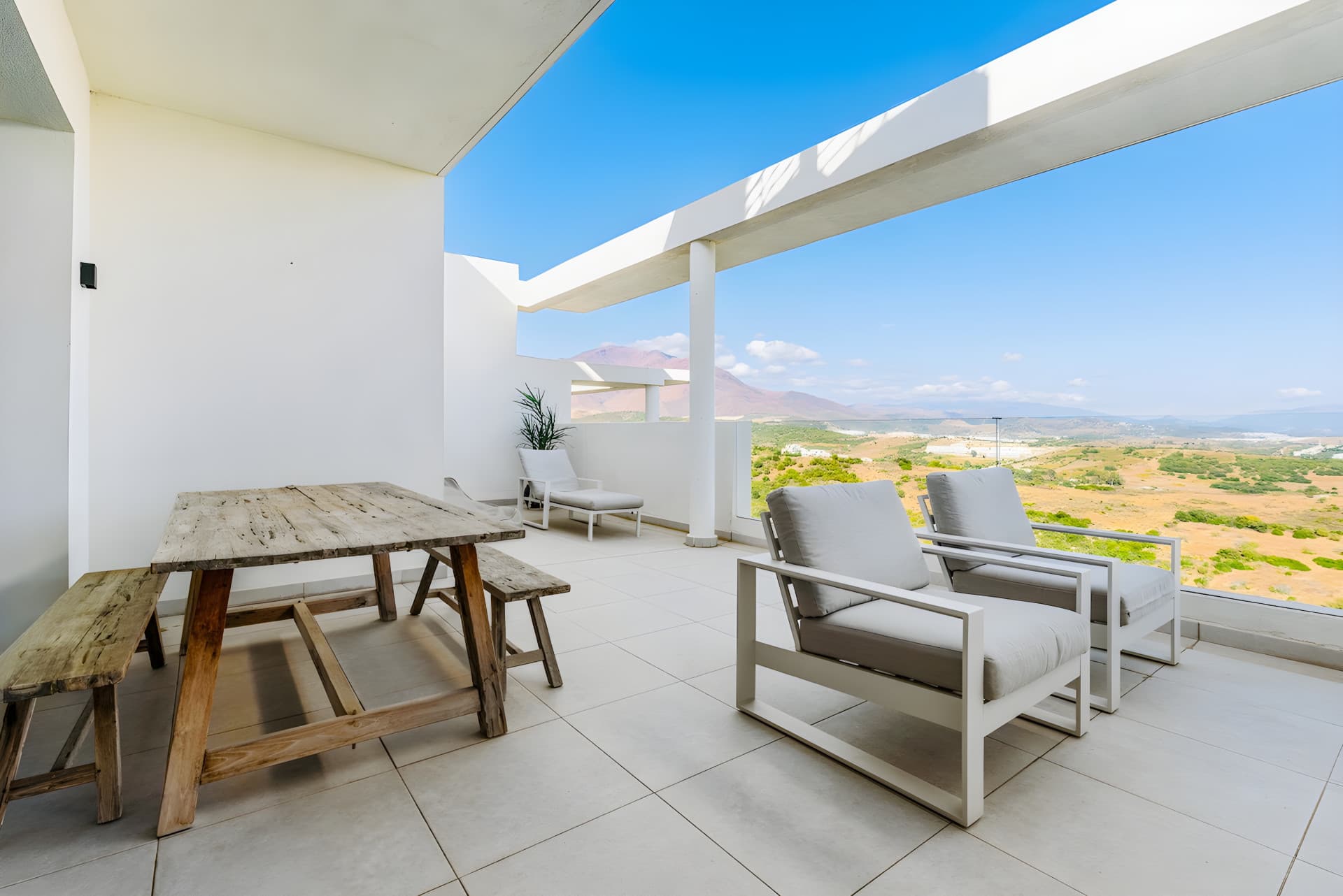 2-Bed Apartment with breathtaking views – Finca Cortesin, Costa del Sol