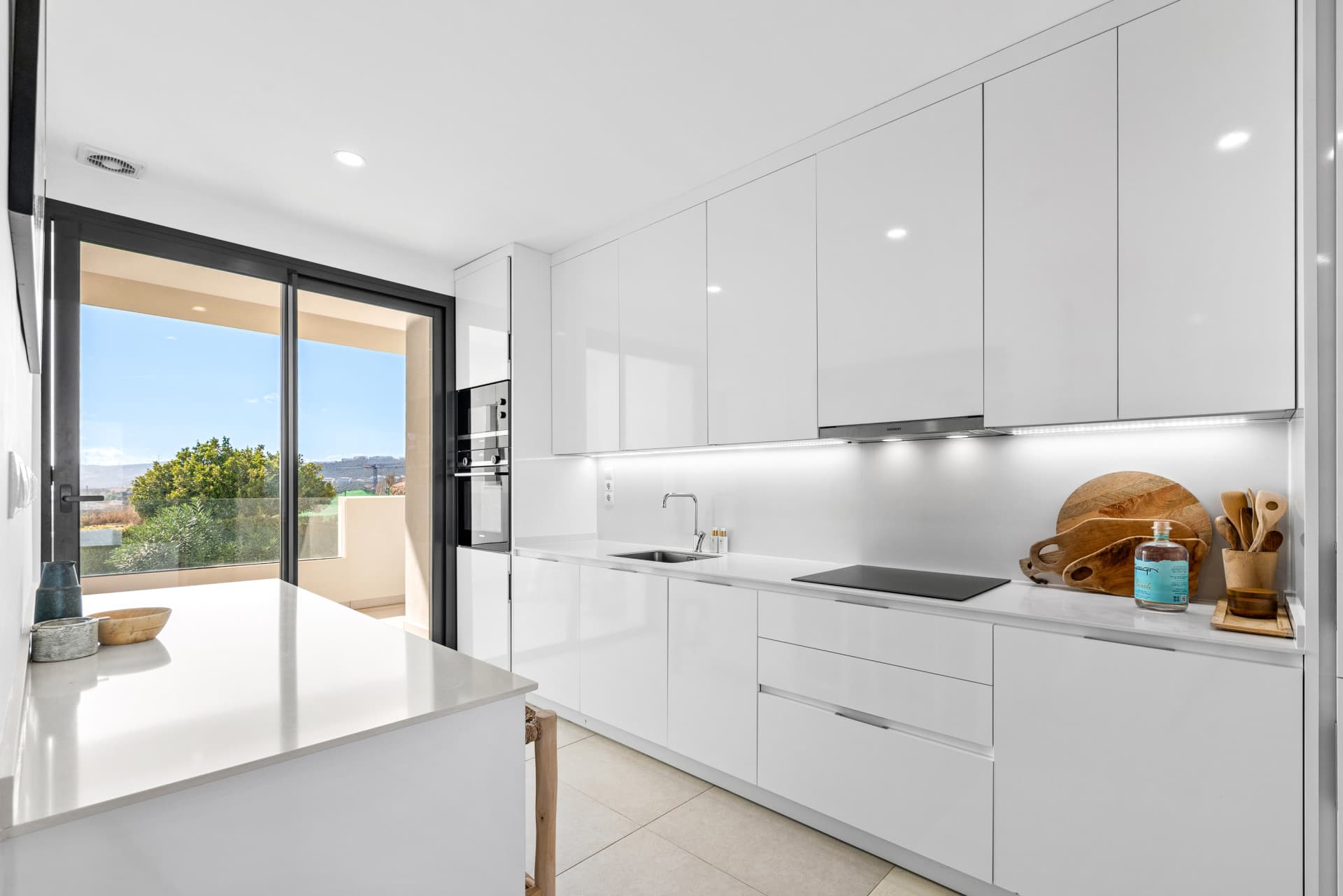 2-Bed Apartment with breathtaking views – Finca Cortesin, Costa del Sol