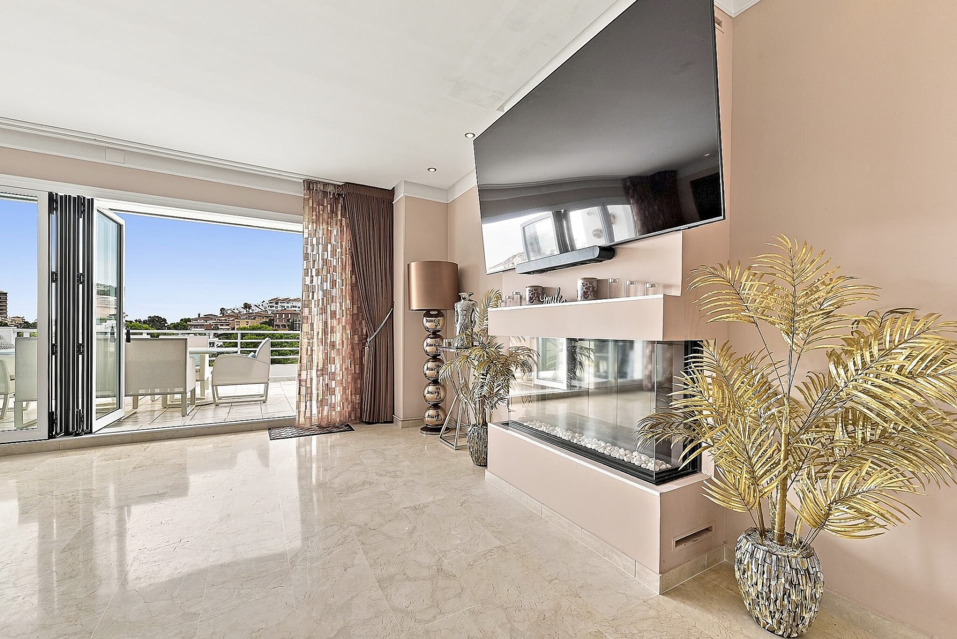Beautiful 3-Bedroom Top Floor Apartment with Golf, Sea & Mountain Views – Golf Resort Torrequebrada
