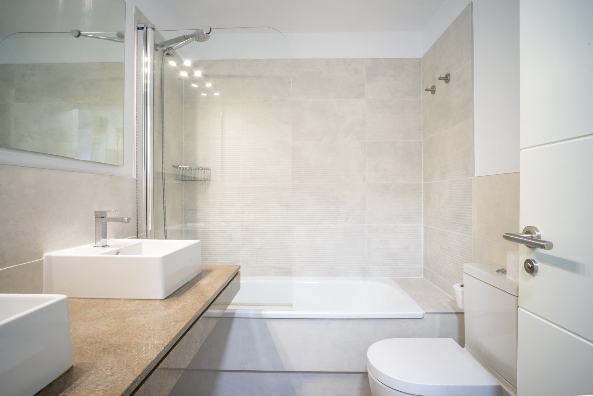 Modern 3-Bedroom Apartment Frontline Golf in La Cala — Walk to Town, Beach & Amenities