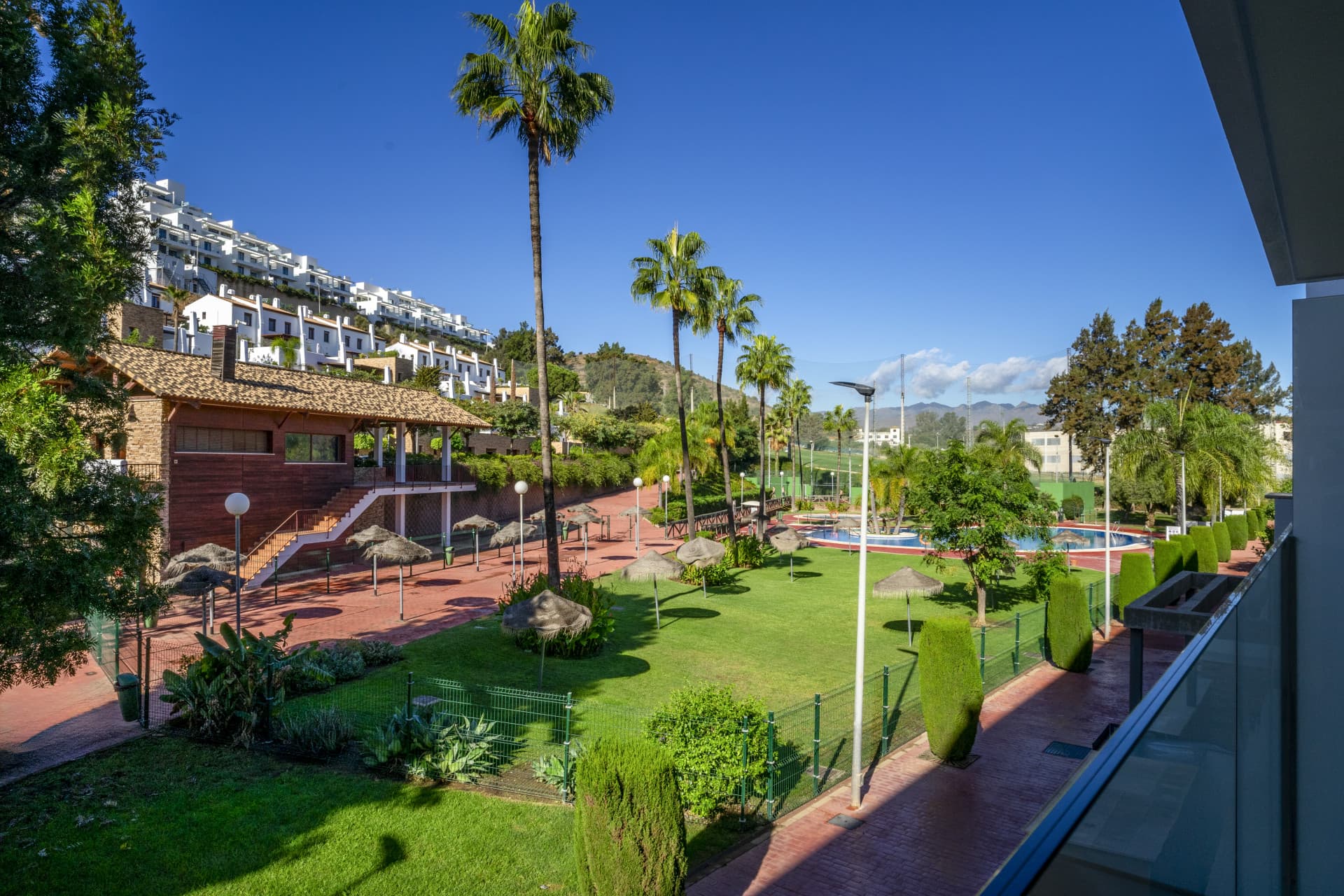 Modern 3-Bedroom Apartment Frontline Golf in La Cala — Walk to Town, Beach & Amenities