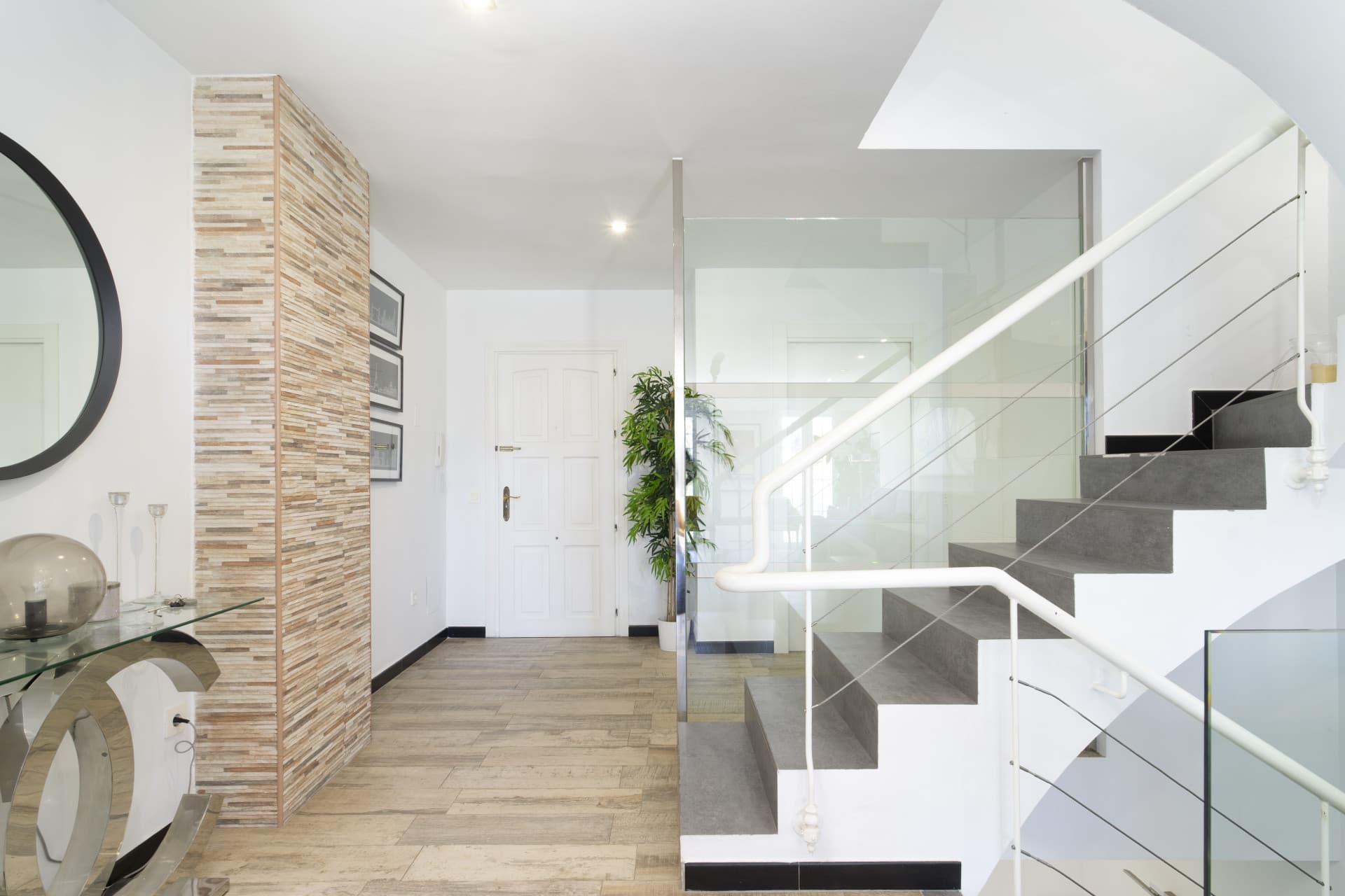 Exklusives Stadthaus in bester Lage von Nueva Andalucía