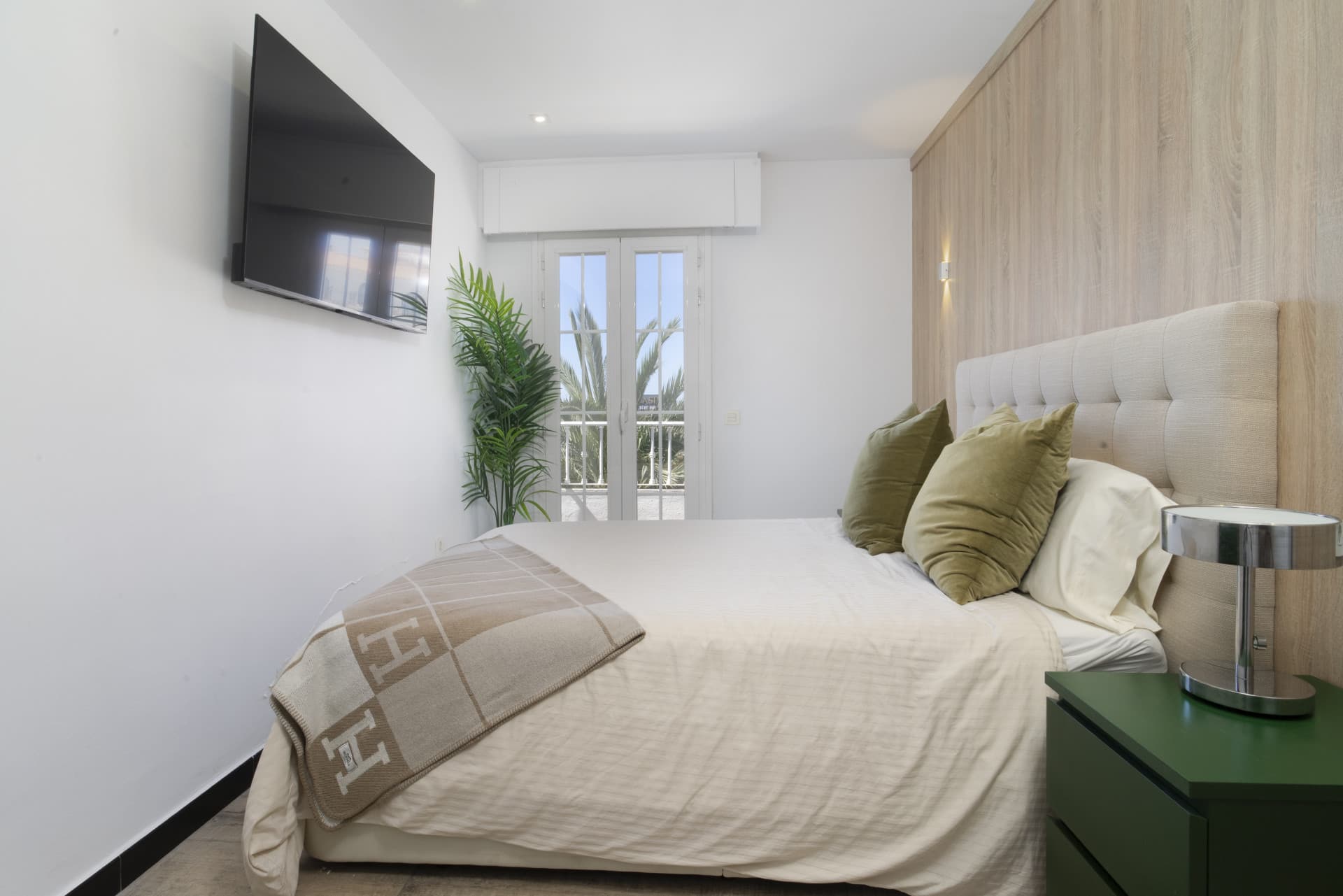 Exklusives Stadthaus in bester Lage von Nueva Andalucía