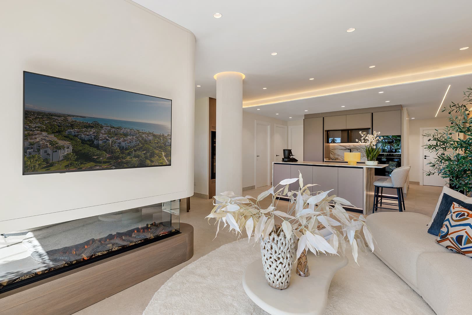 Beachfront 3-Bedroom Ground Floor Apartment for Sale in Costalita, Estepona | New Golden Mile