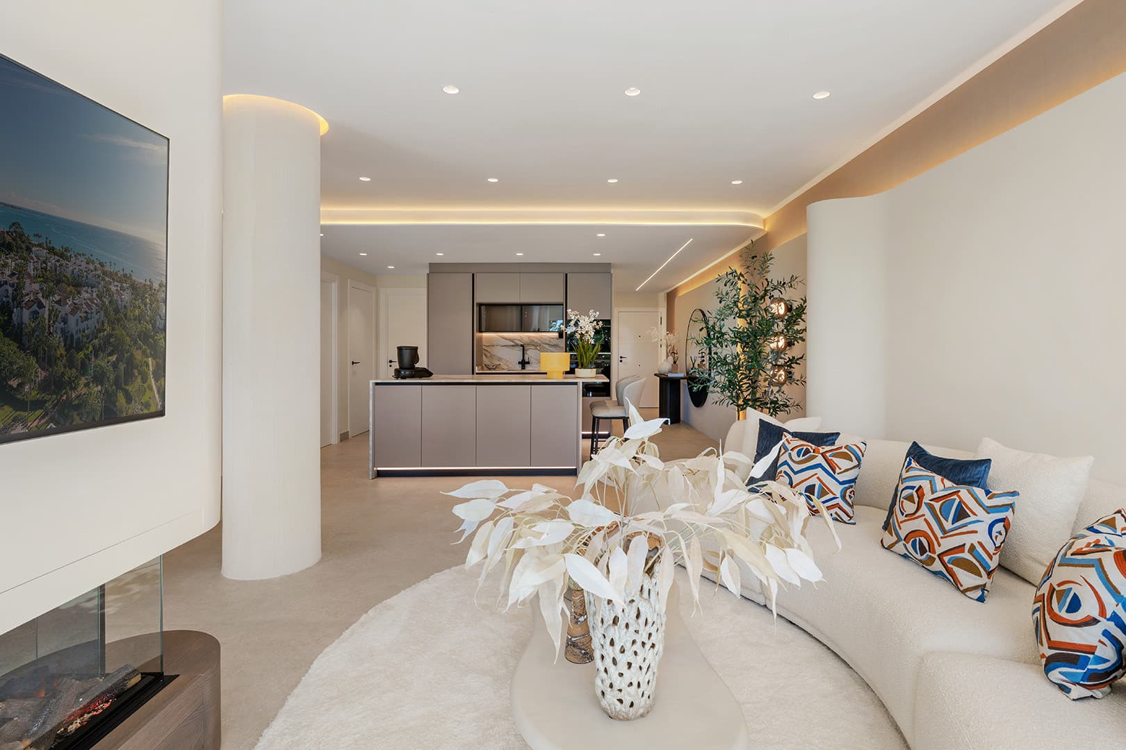 Beachfront 3-Bedroom Ground Floor Apartment for Sale in Costalita, Estepona | New Golden Mile