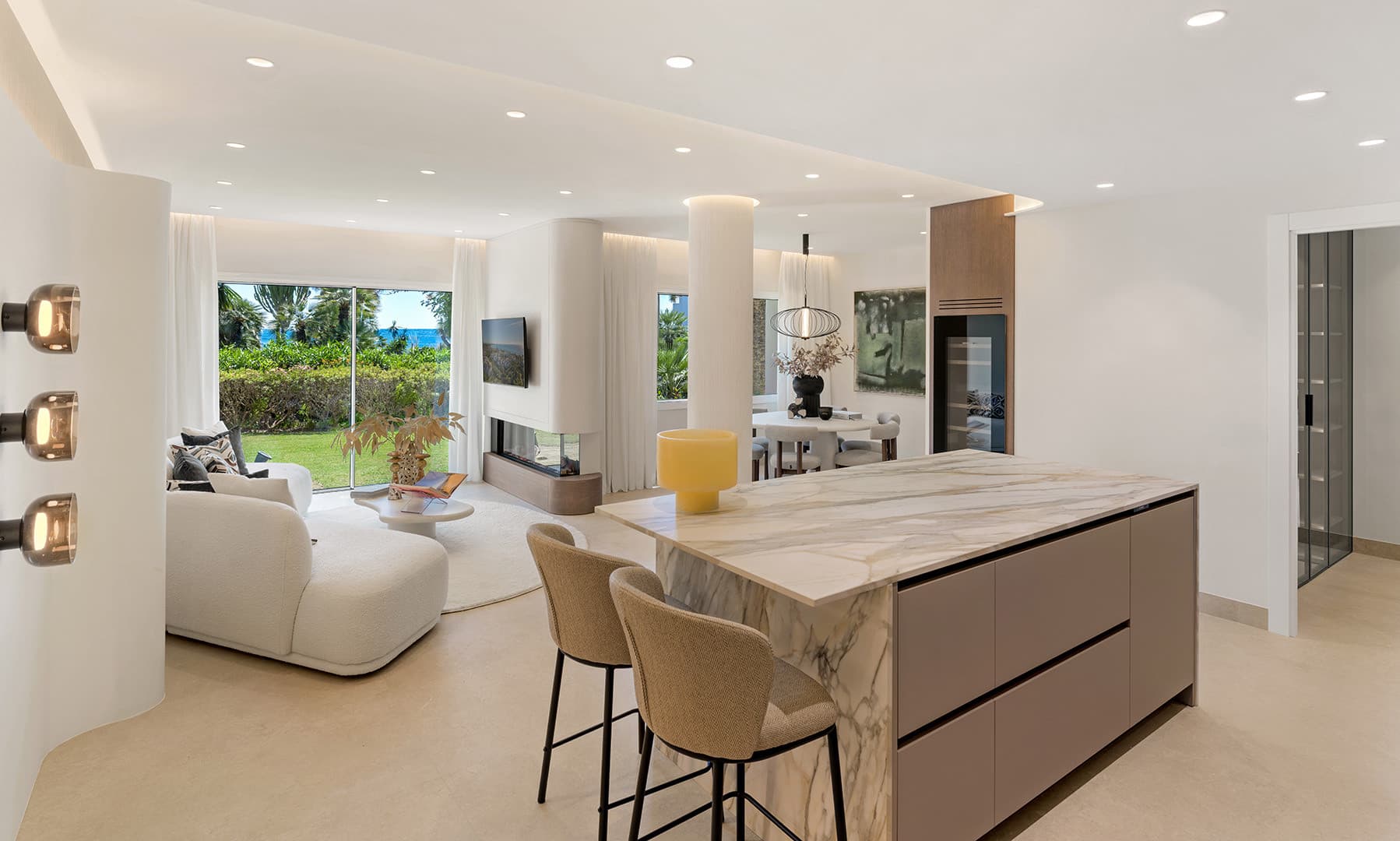 Beachfront 3-Bedroom Ground Floor Apartment for Sale in Costalita, Estepona | New Golden Mile