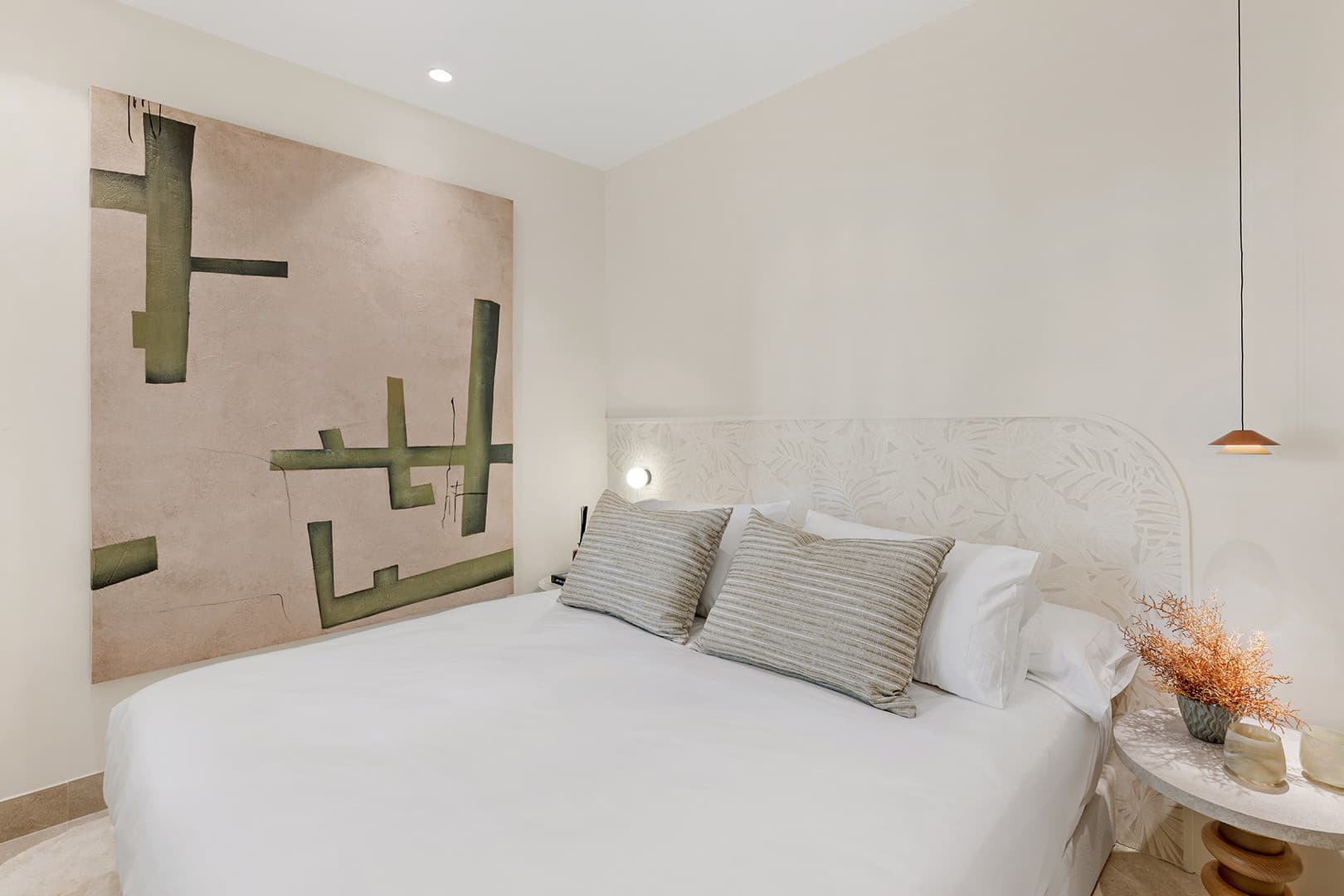 Beachfront 3-Bedroom Ground Floor Apartment for Sale in Costalita, Estepona | New Golden Mile