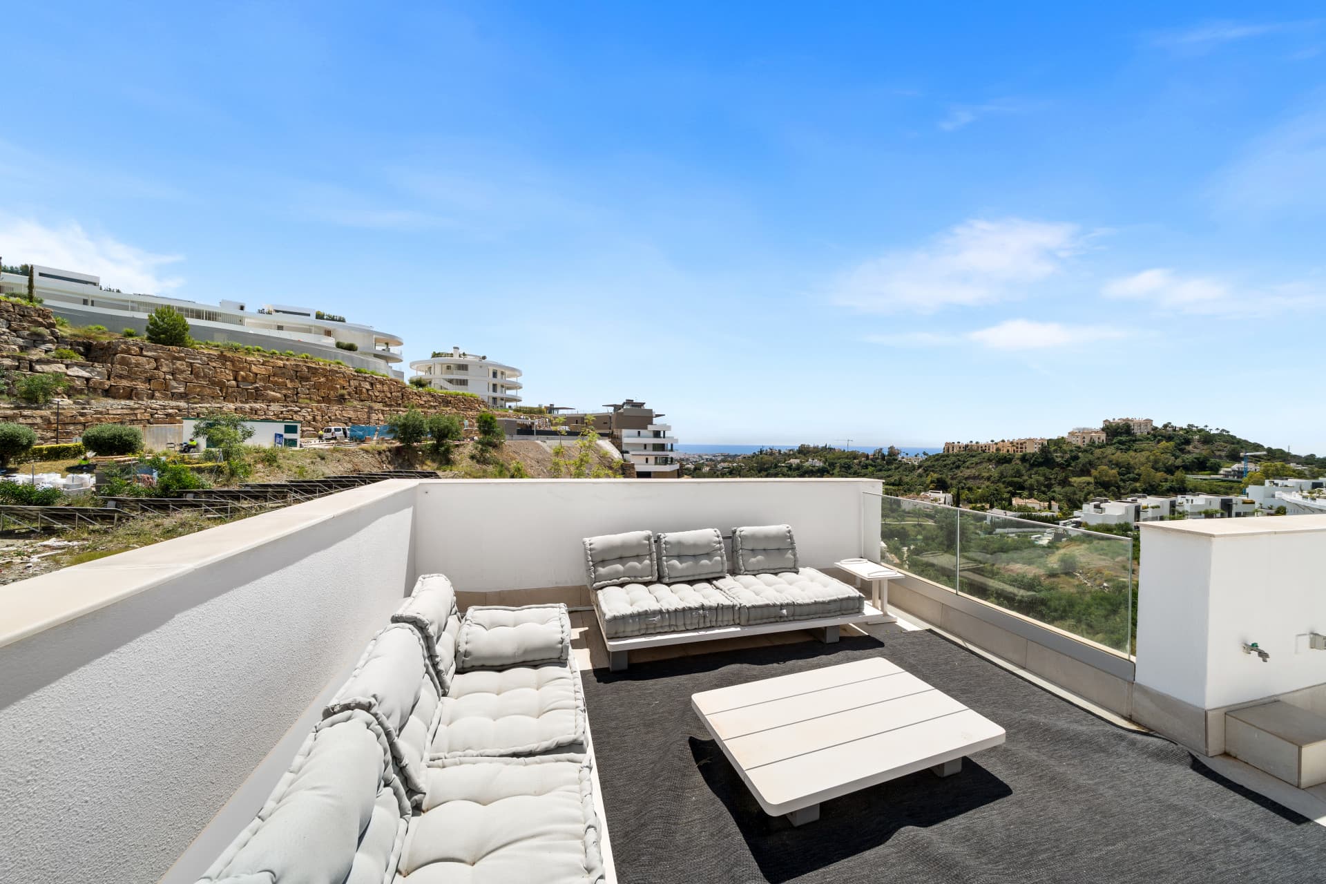 Set in La Quinta, this bright and thoughtfully designed apartment combines open views, natural light, and generous outdo