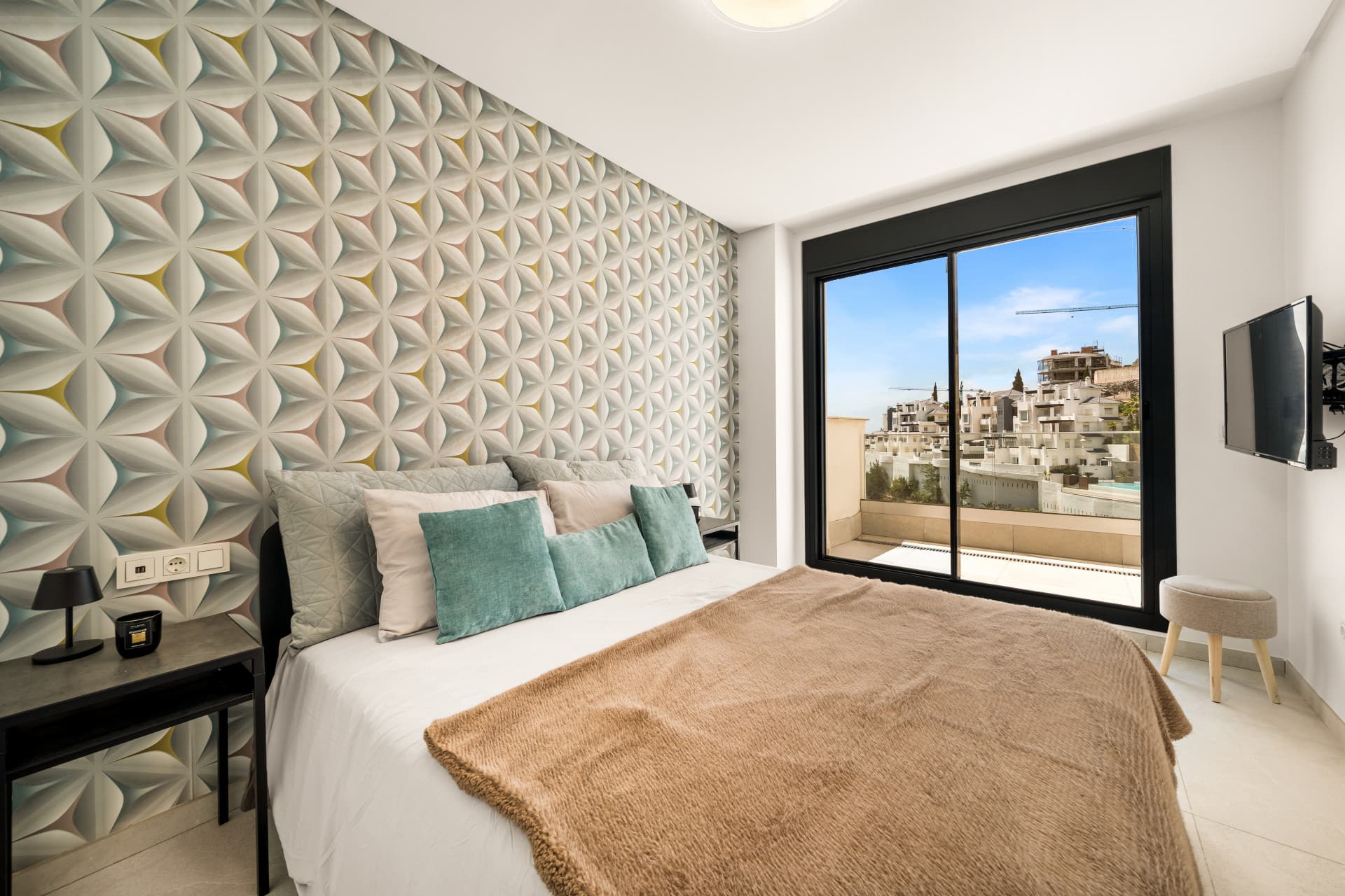 Set in La Quinta, this bright and thoughtfully designed apartment combines open views, natural light, and generous outdo