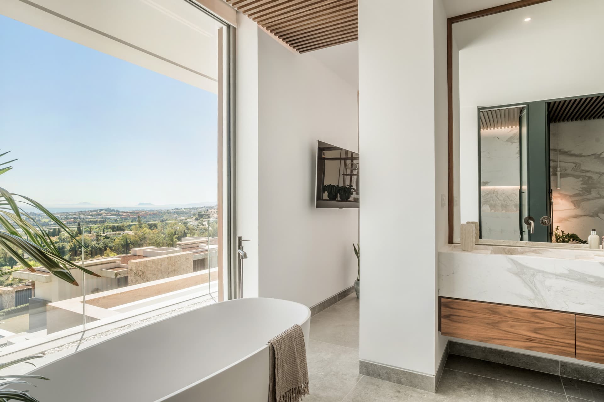 Introducing The Hills 10, perched on the hills of La Quinta within the exclusive gated community of El Herrojo Alto.