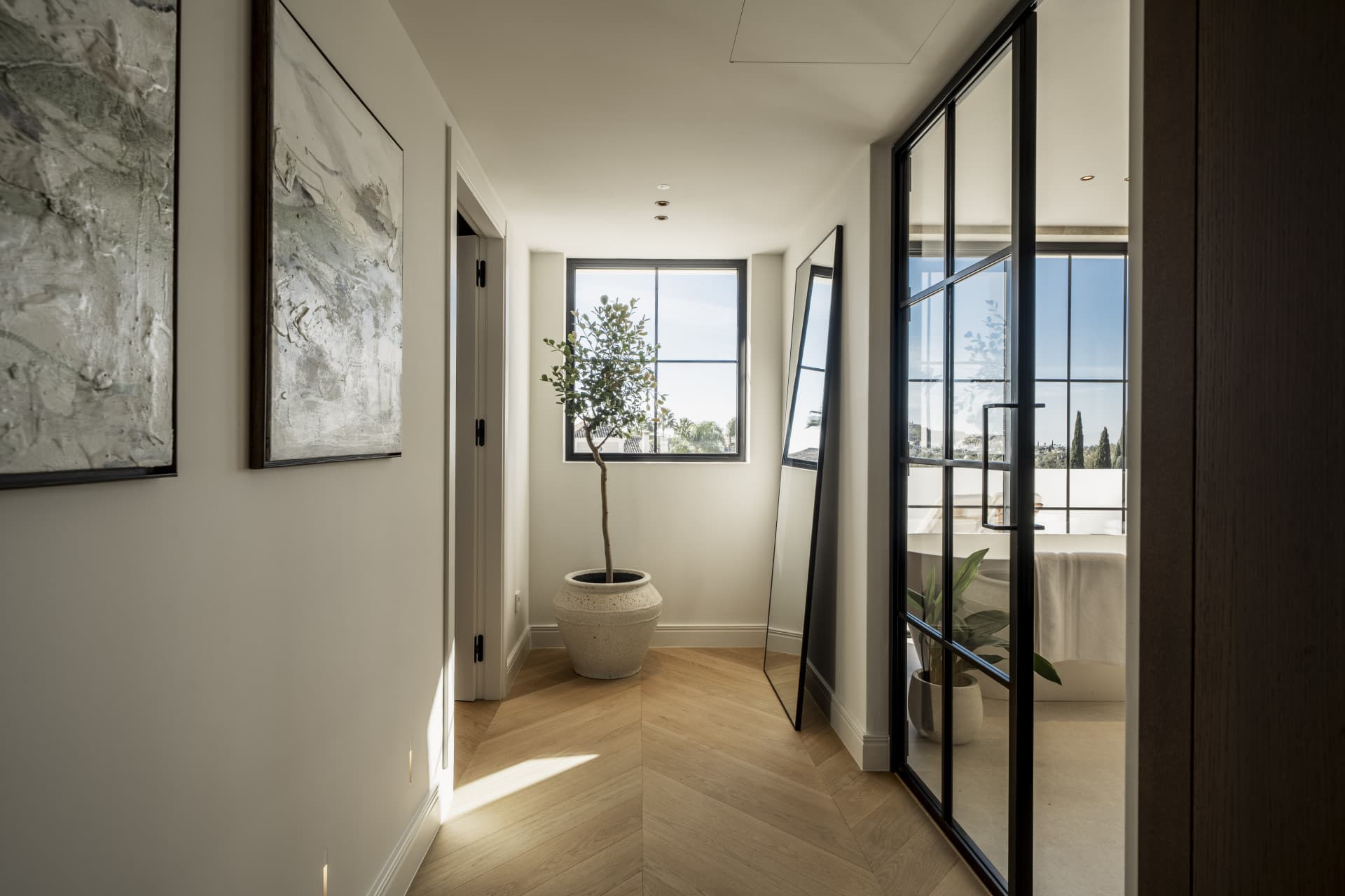 Nestled in the heart of Nueva Andalucía, Auriga 13 is a newly renovated villa offering a blend of comfort and style