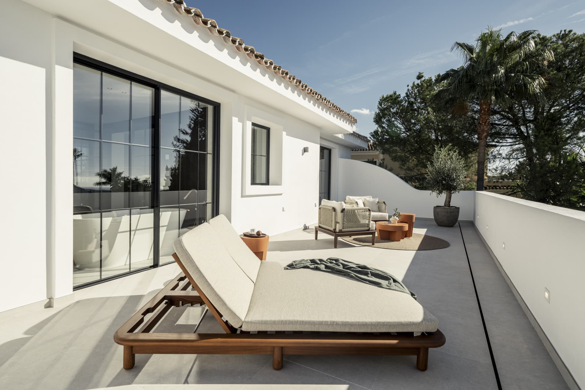 Nestled in the heart of Nueva Andalucía, Auriga 13 is a newly renovated villa offering a blend of comfort and style