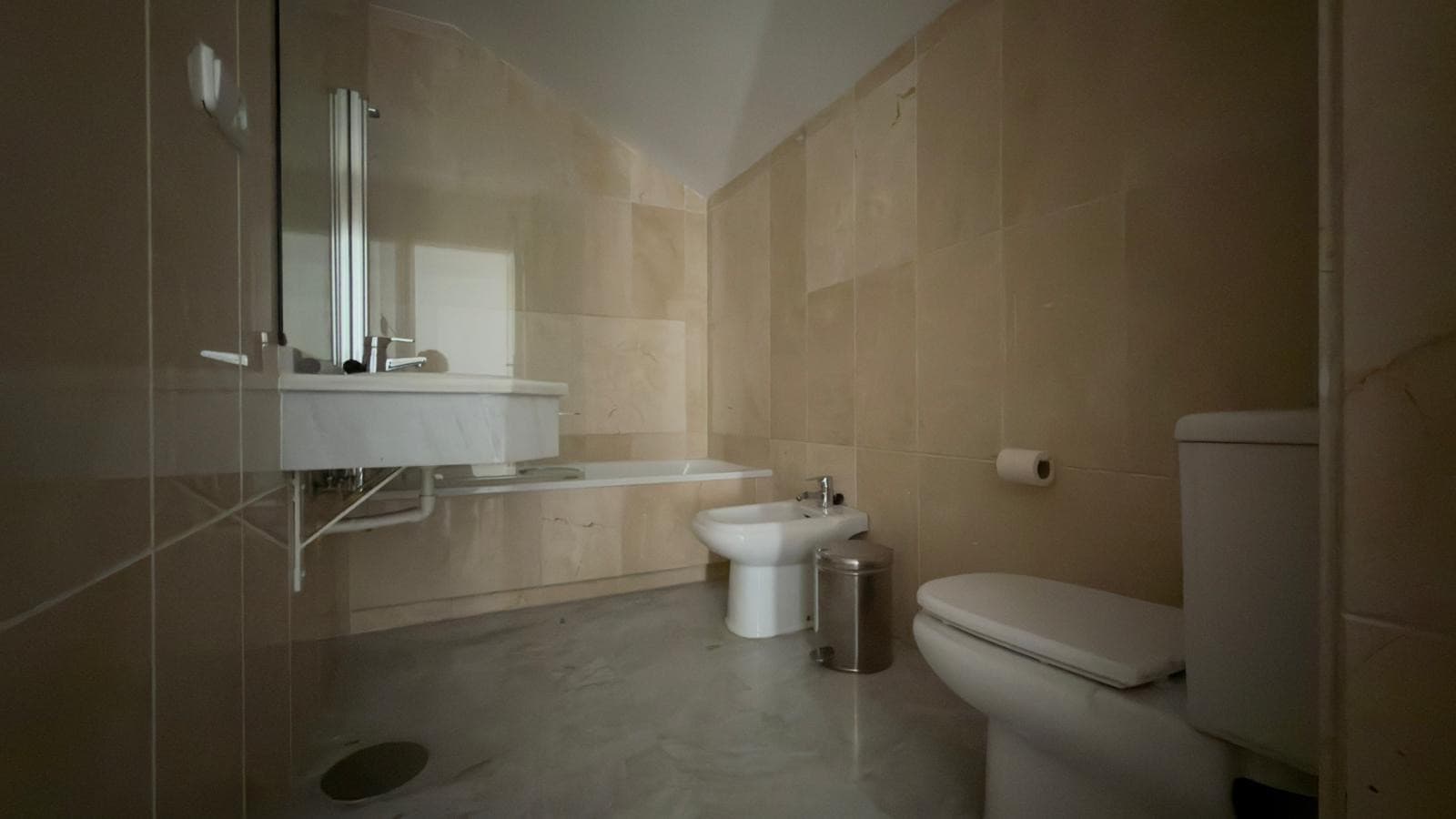 DUPLEX PENTHOUSE IN GUADALMINA BAJA – 290 SQM | 5 ENSUITES | 3 PARKING | RARE OPPORTUNITY