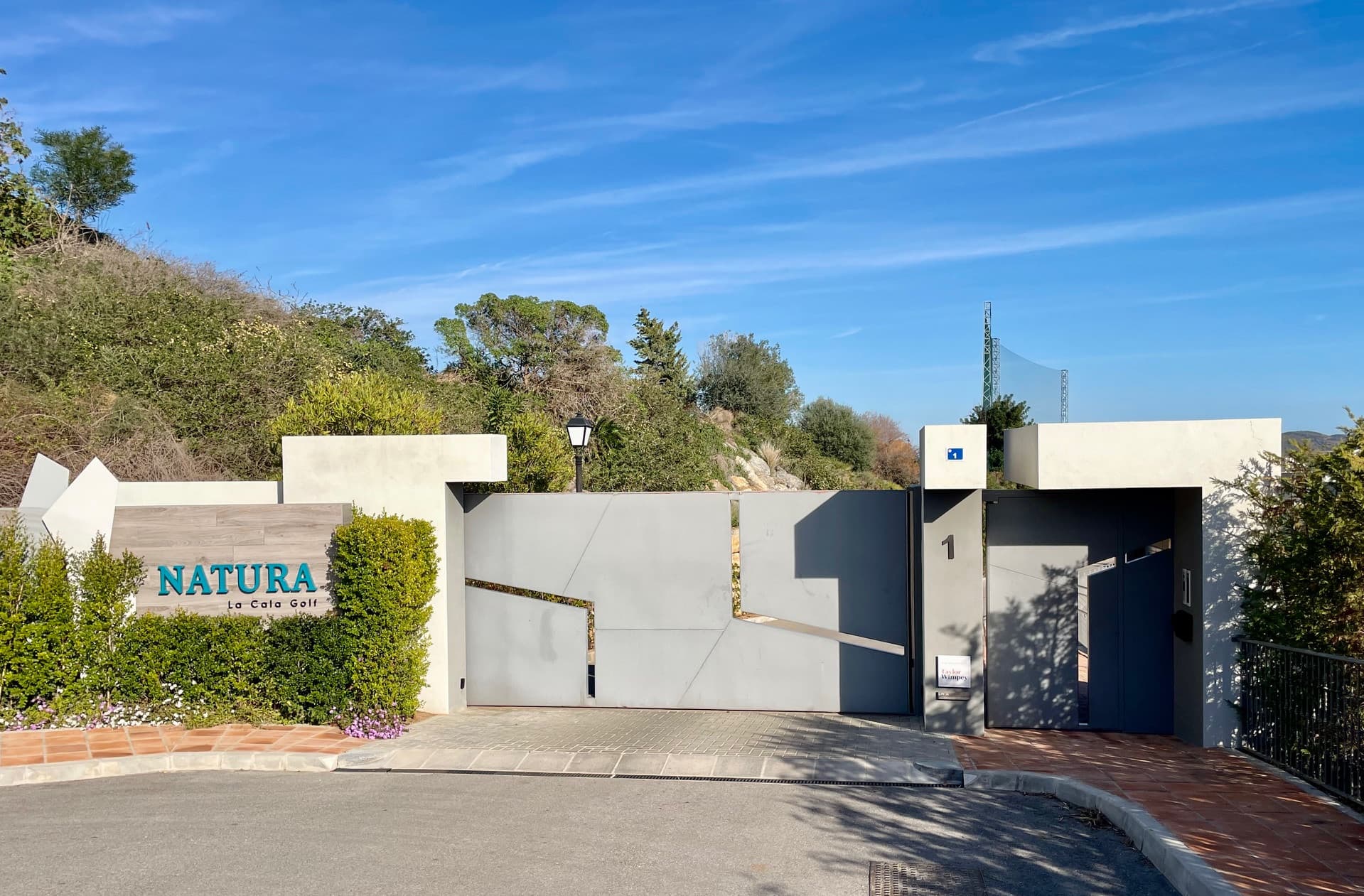 Exclusive Golf Residence Townhouse with Elevator in La Cala Golf Resort