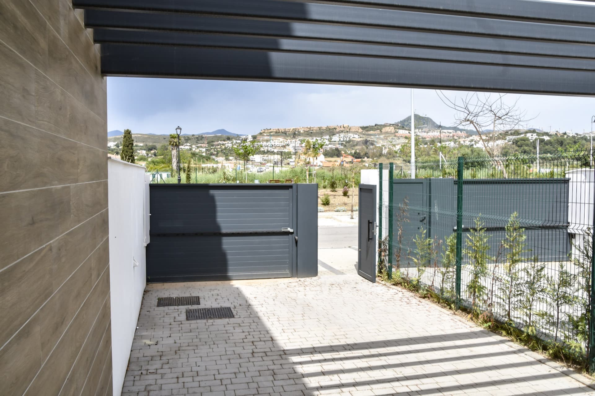 Modern 3-Bedroom semi detached house with Spacious Terrace in Atalaya Hills