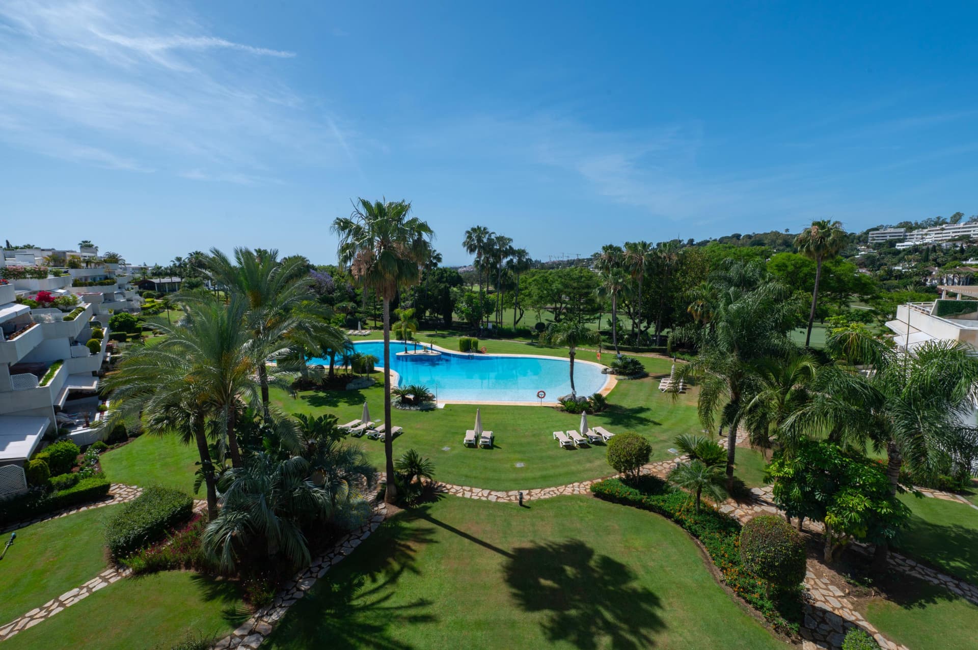 Duplex Penthouse Los Granados Golf, Nueva Andalucía
