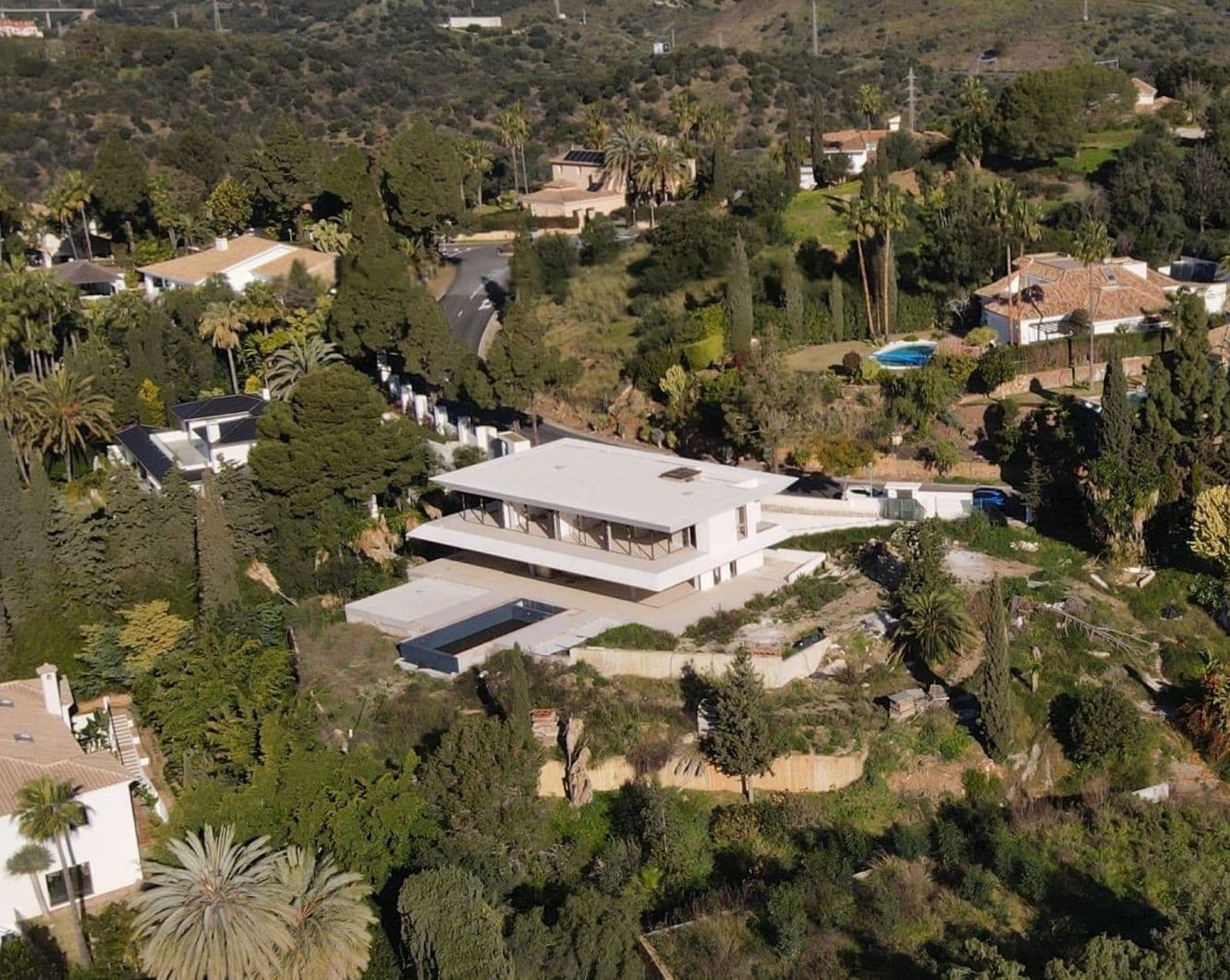 Contemporary Masterpiece with Panoramic Sea Views in Marbella