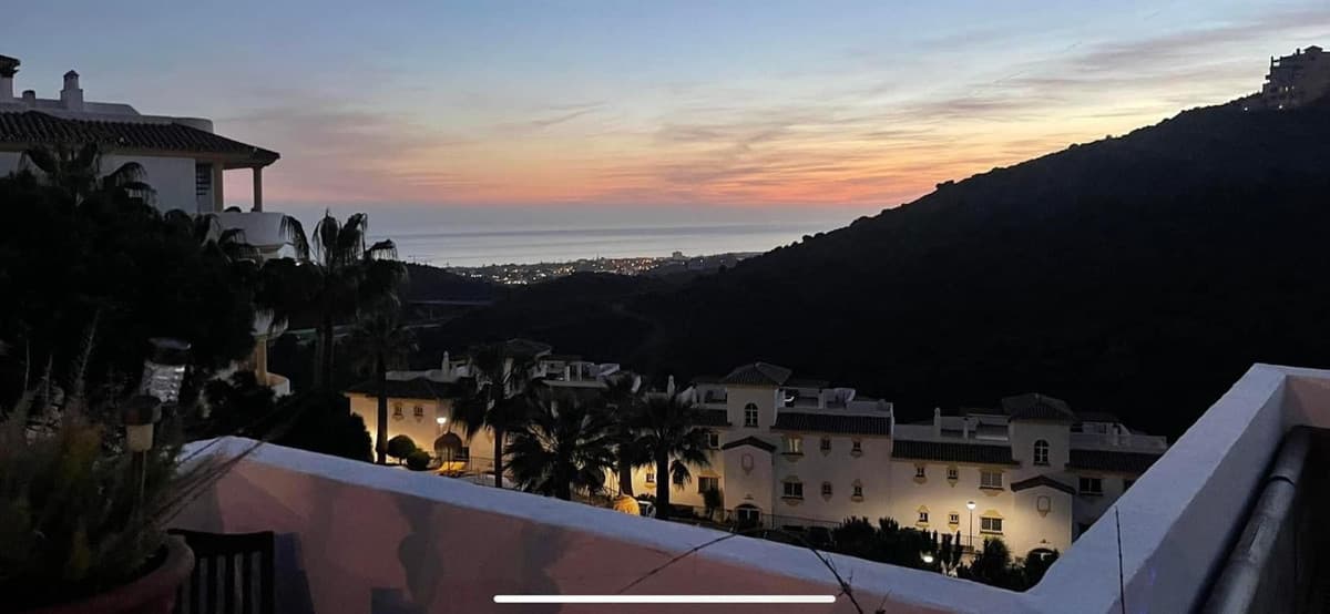 Takvåning med Panoramic Sea Views & 150m2 Terrace - Costa del Sol