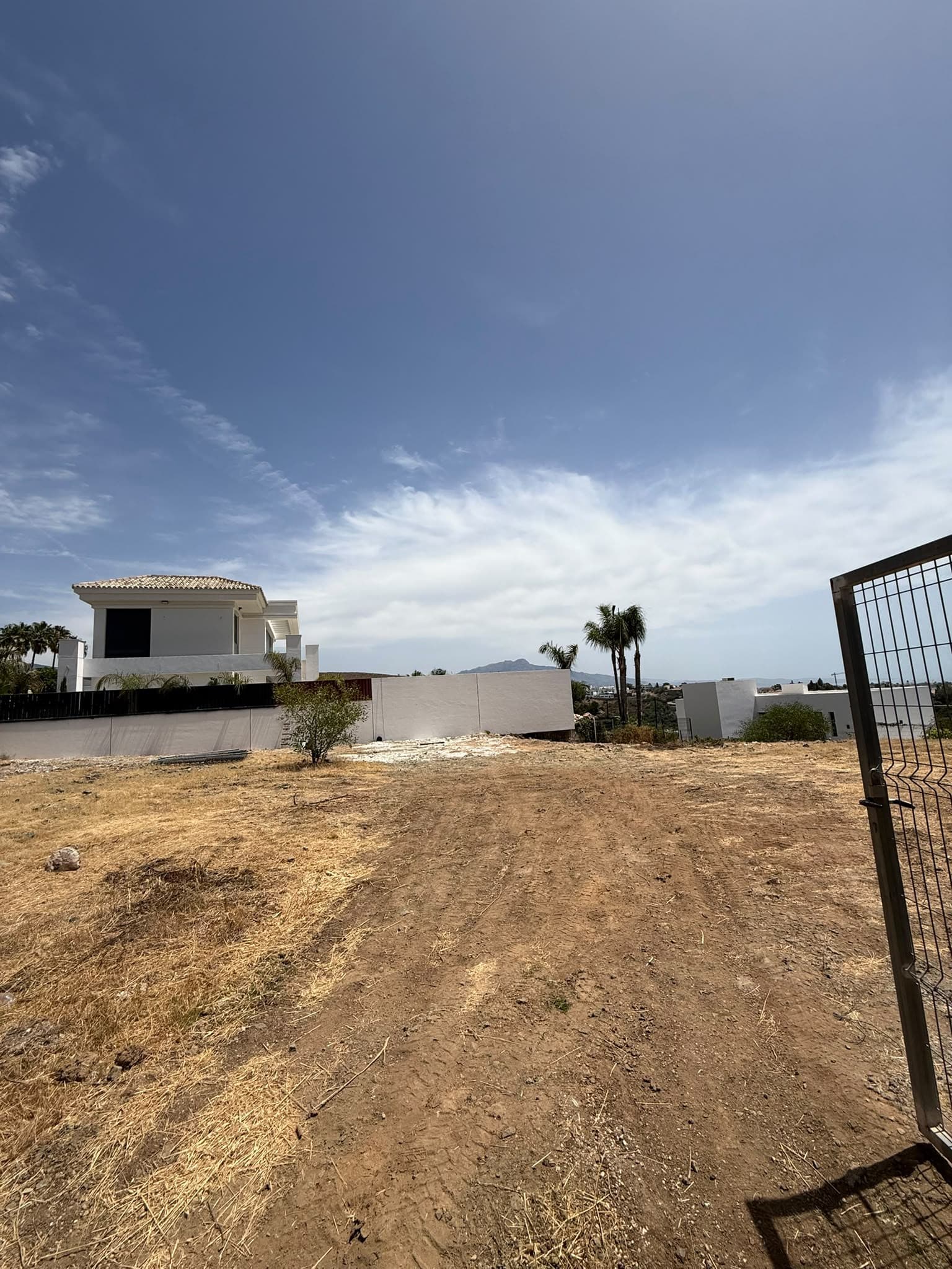 Prime Building Plot in Los Flamingos, Benahavís
