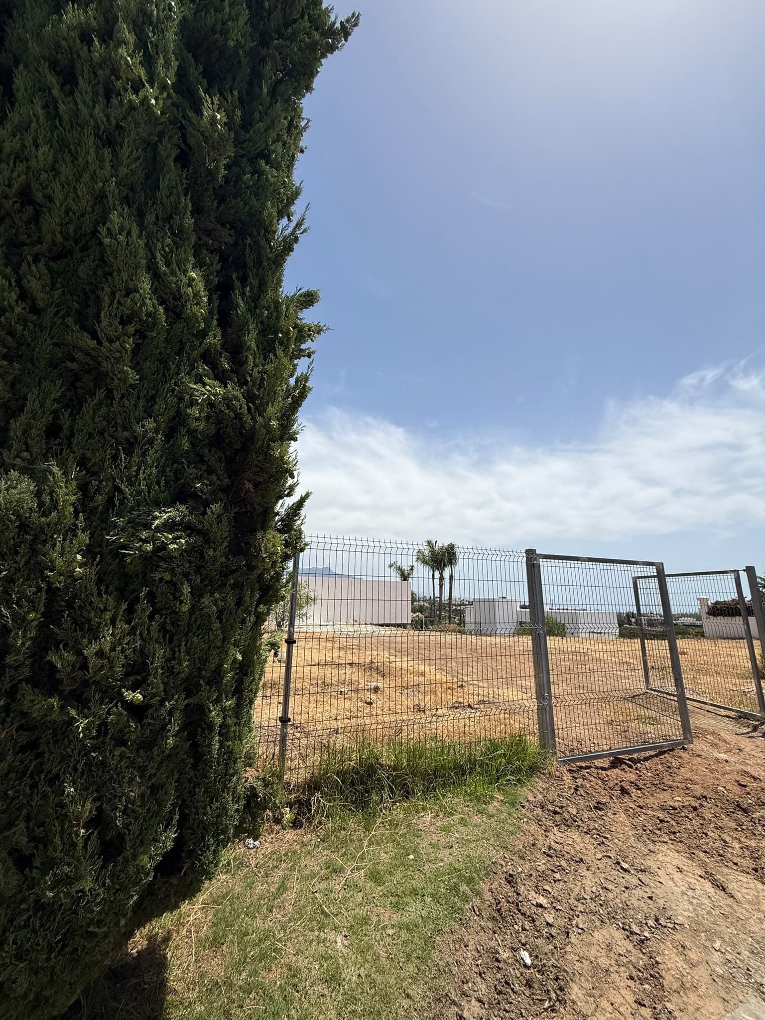 Prime Building Plot in Los Flamingos, Benahavís