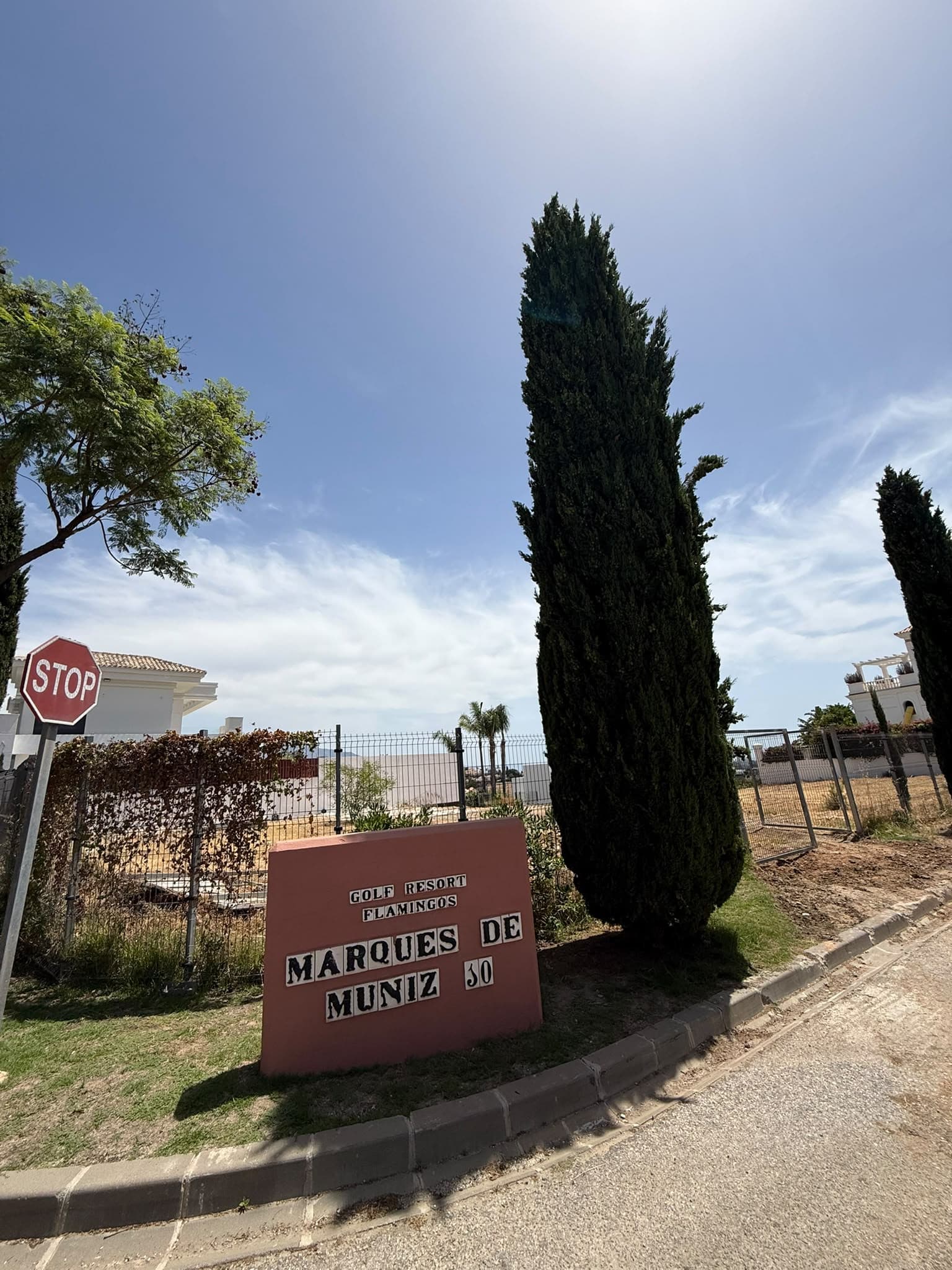 Prime Building Plot in Los Flamingos, Benahavís