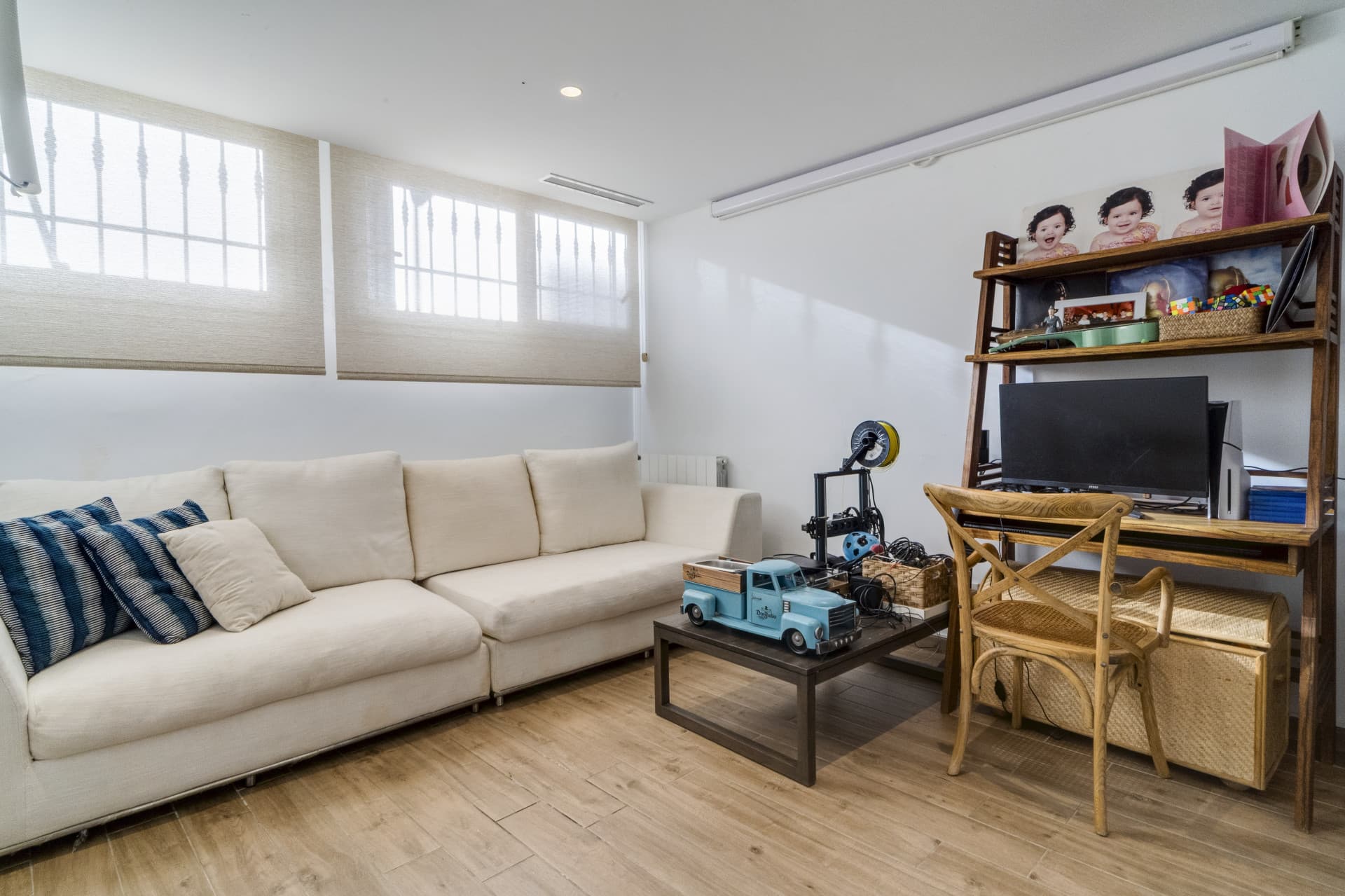 Elegant Four-Bedroom Townhouse with Private Pool in Lomas de Puente Romano