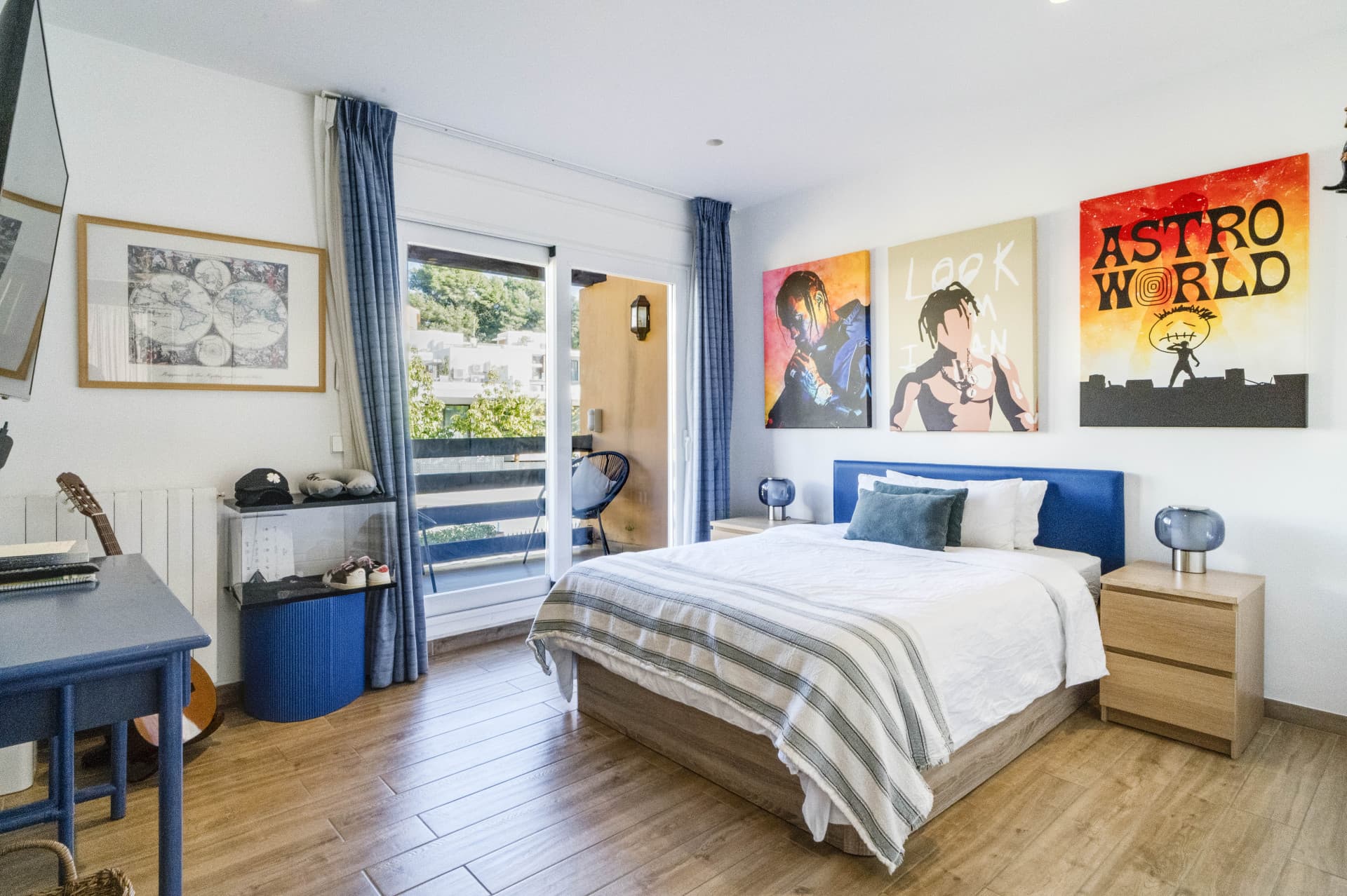Elegant Four-Bedroom Townhouse with Private Pool in Lomas de Puente Romano