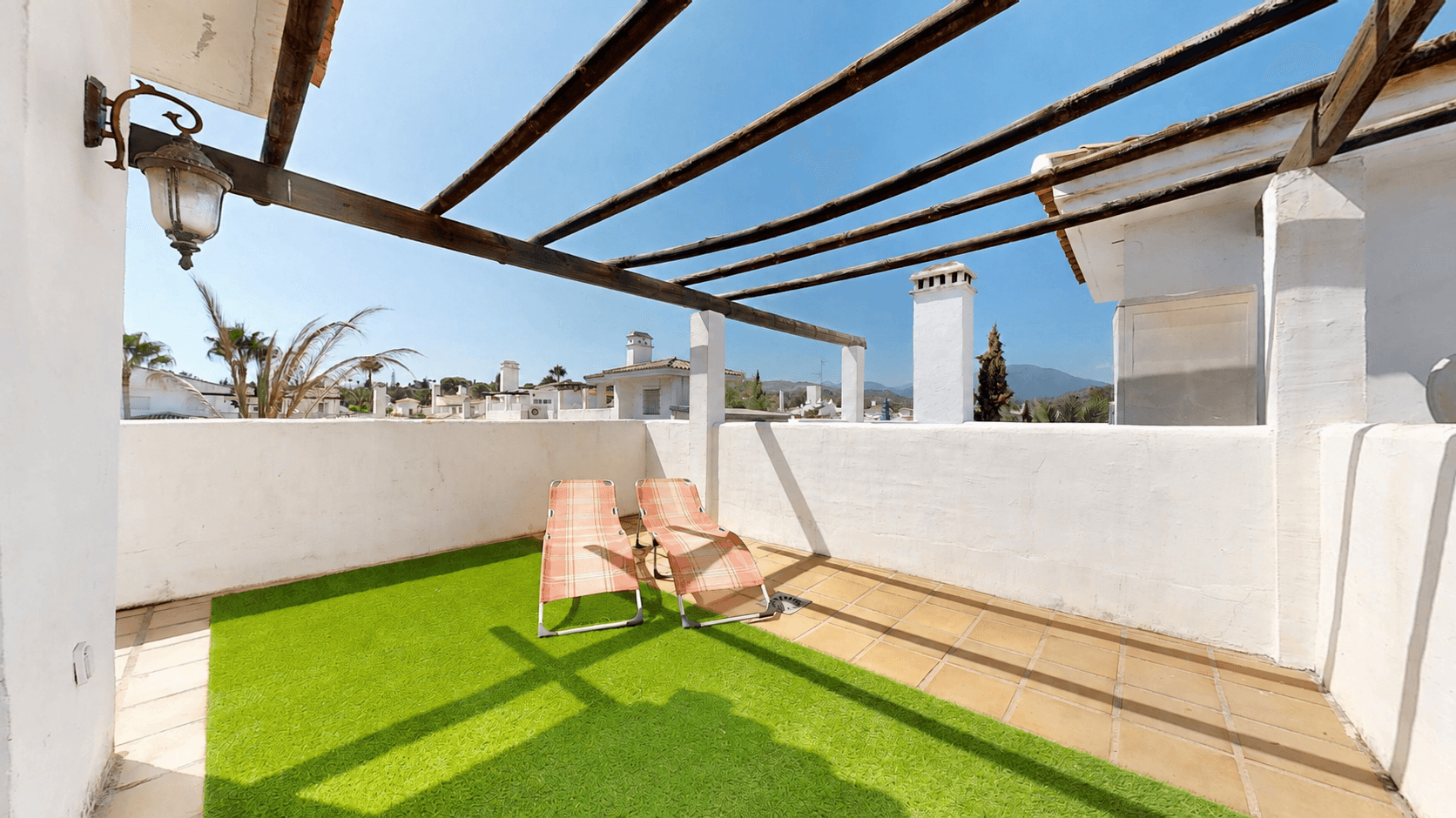 Duplex Penthouse with Tourist Licence in Los Naranjos de Marbella, Nueva Andalucía