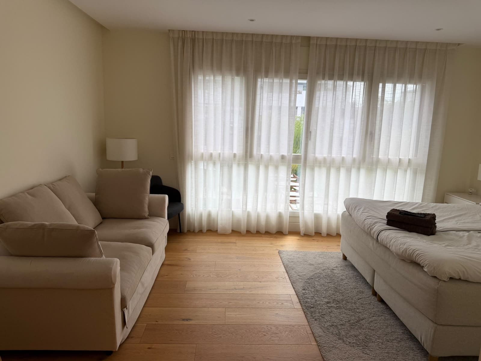 Modern 3 Bedroom Apartment For Long Term Rent Just minutes Away From Puente Romano